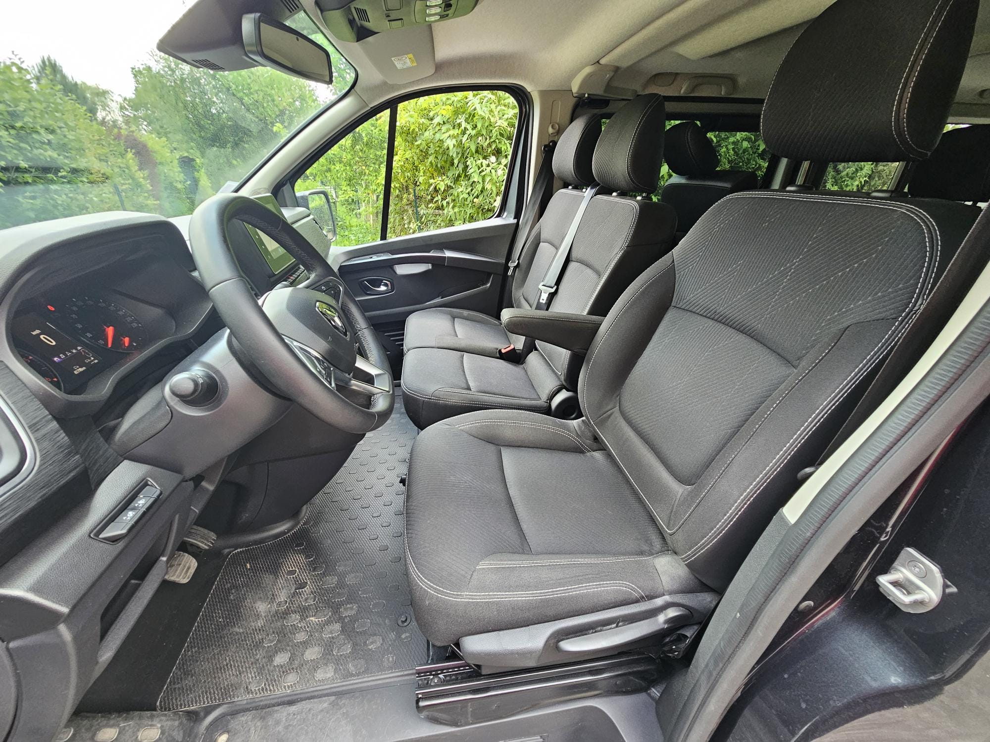 Renault Trafic Passenger  BVA 2.0 HDI  150 CV avec Apple CarPlay