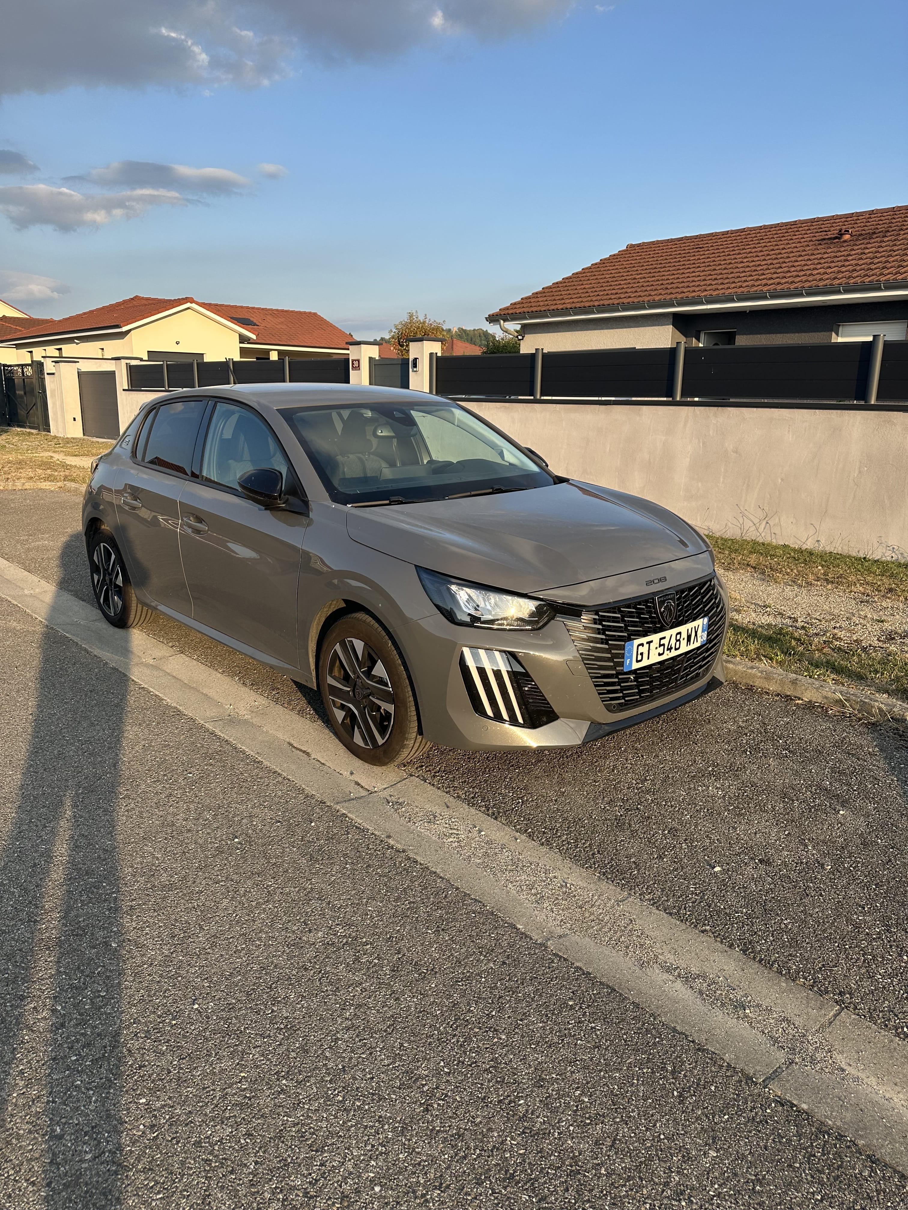 Peugeot 208, 2024, Électrique, automatique