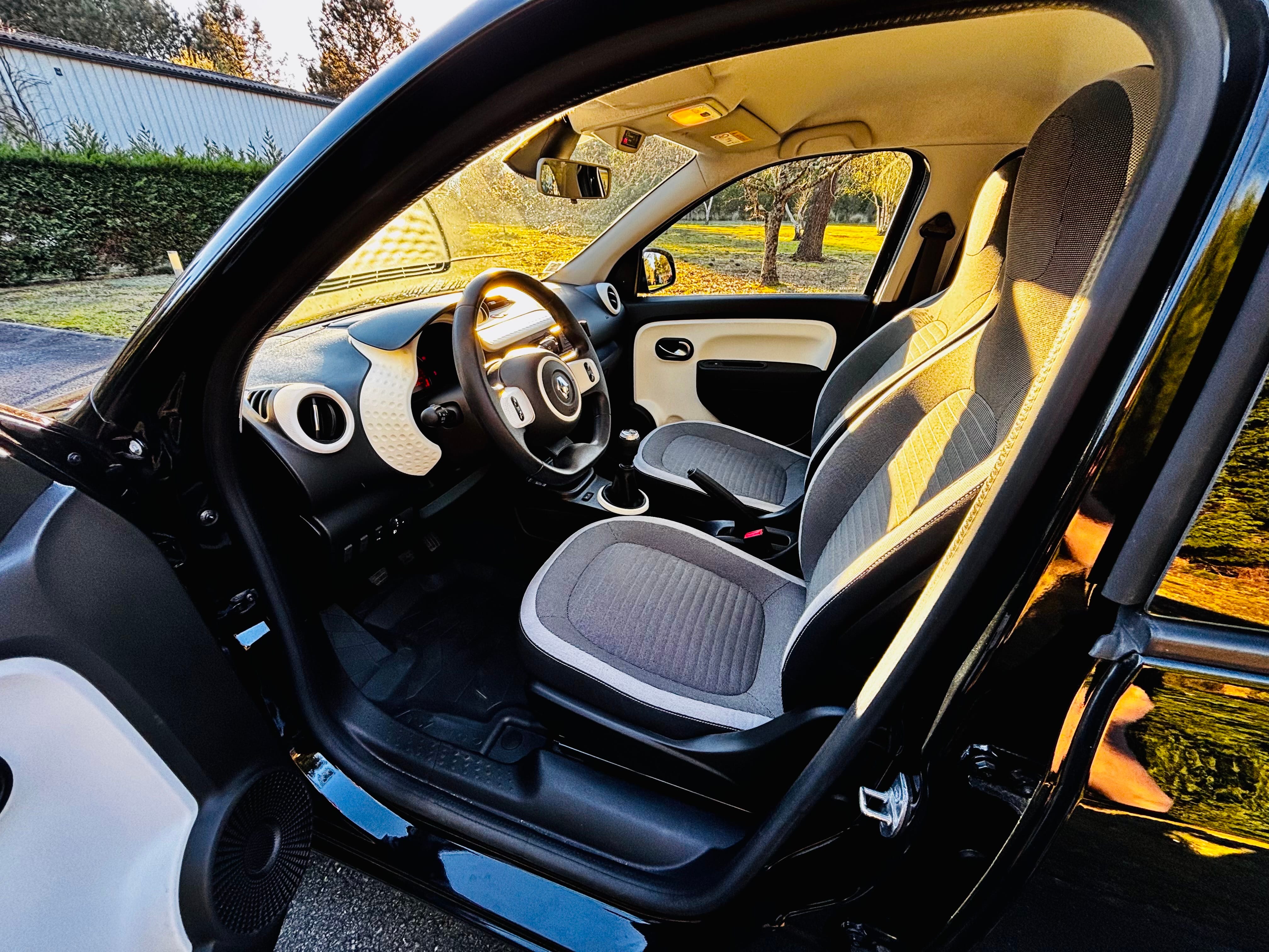 Renault Twingo III avec Port USB