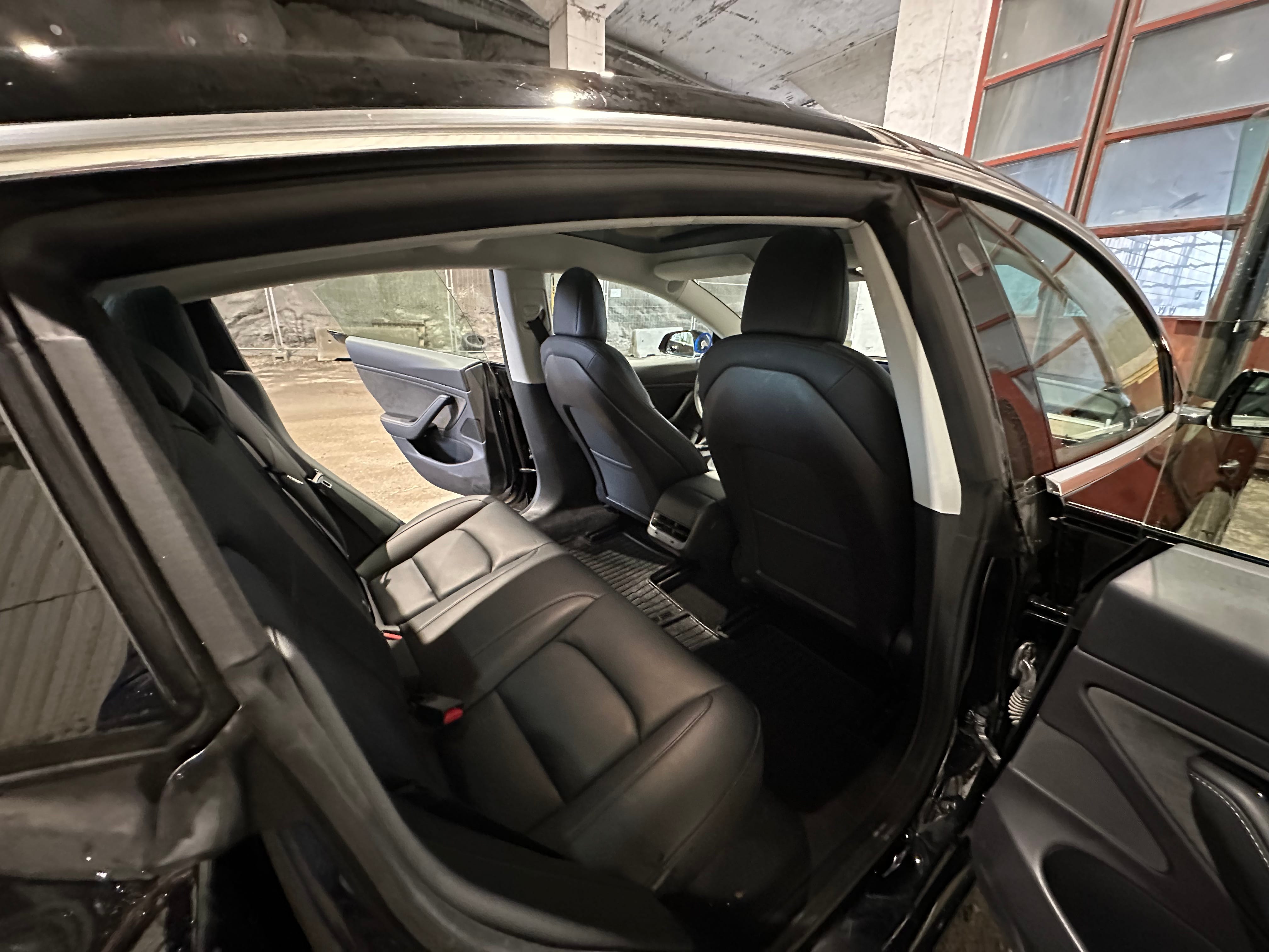 Tesla Model 3 Long Range with GPS