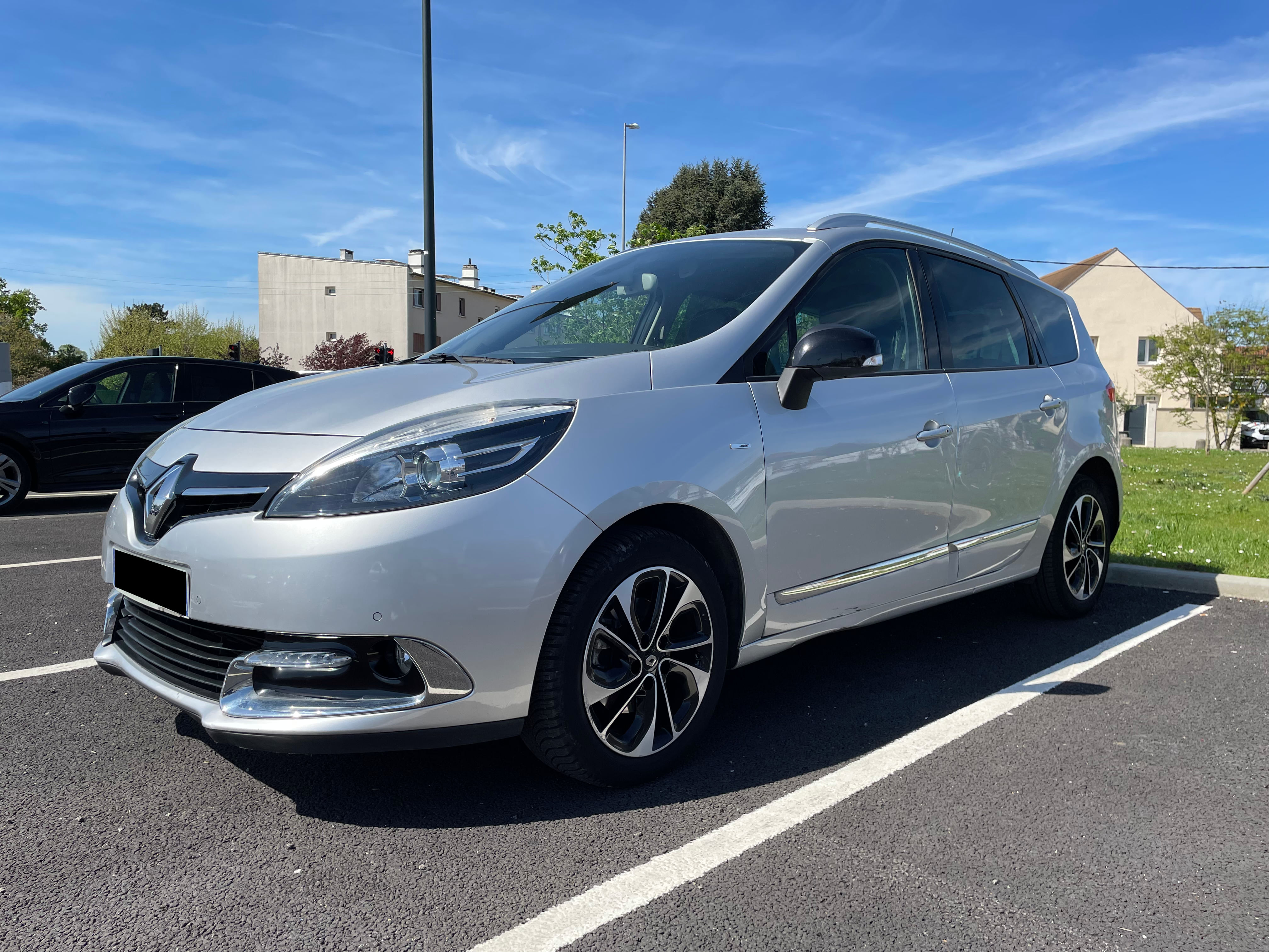 Renault Grand Scenic, 2016, Essence 95, 7 places