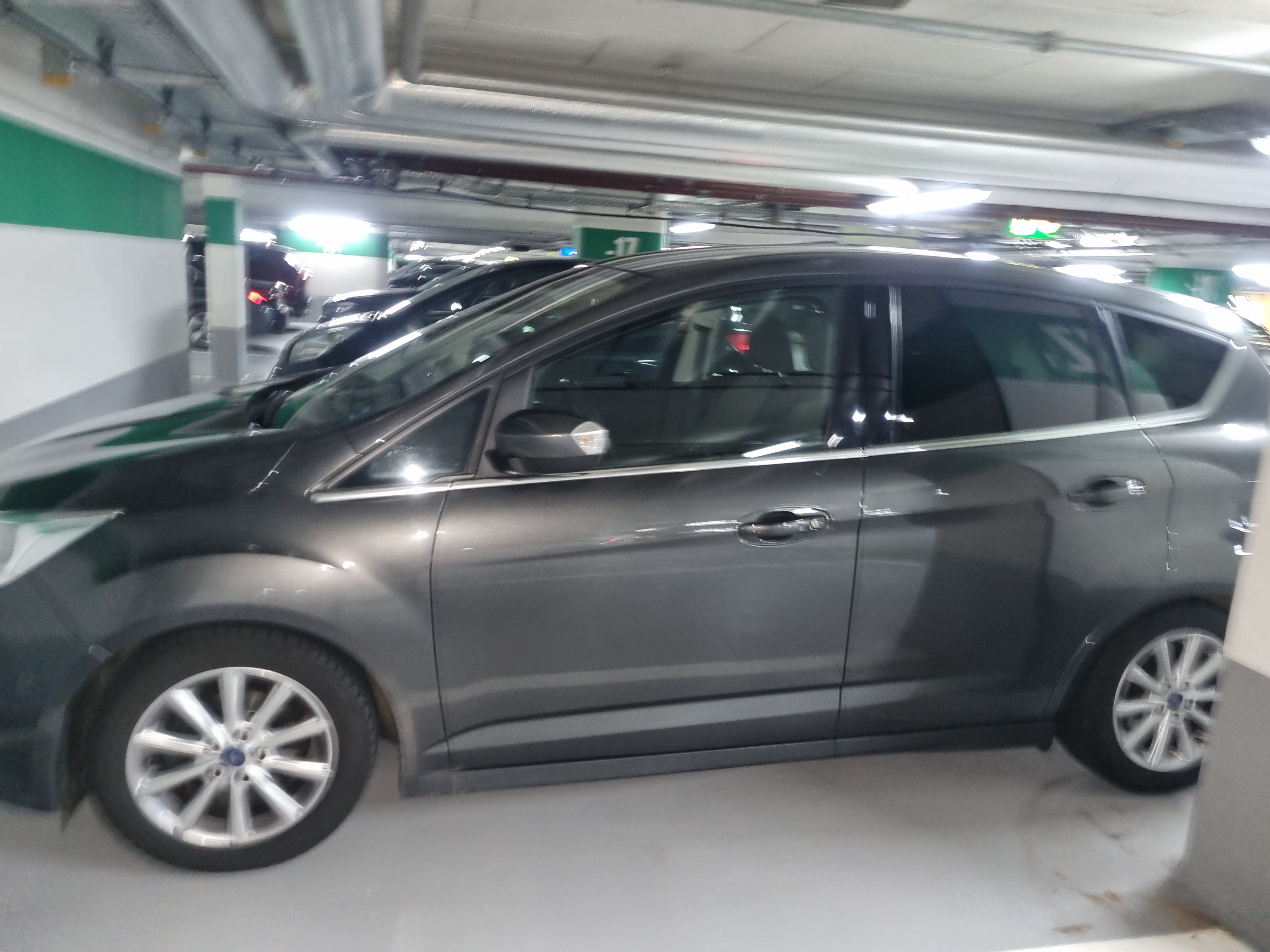 Ford C-Max 1.0 Ecoboost Titanium with GPS
