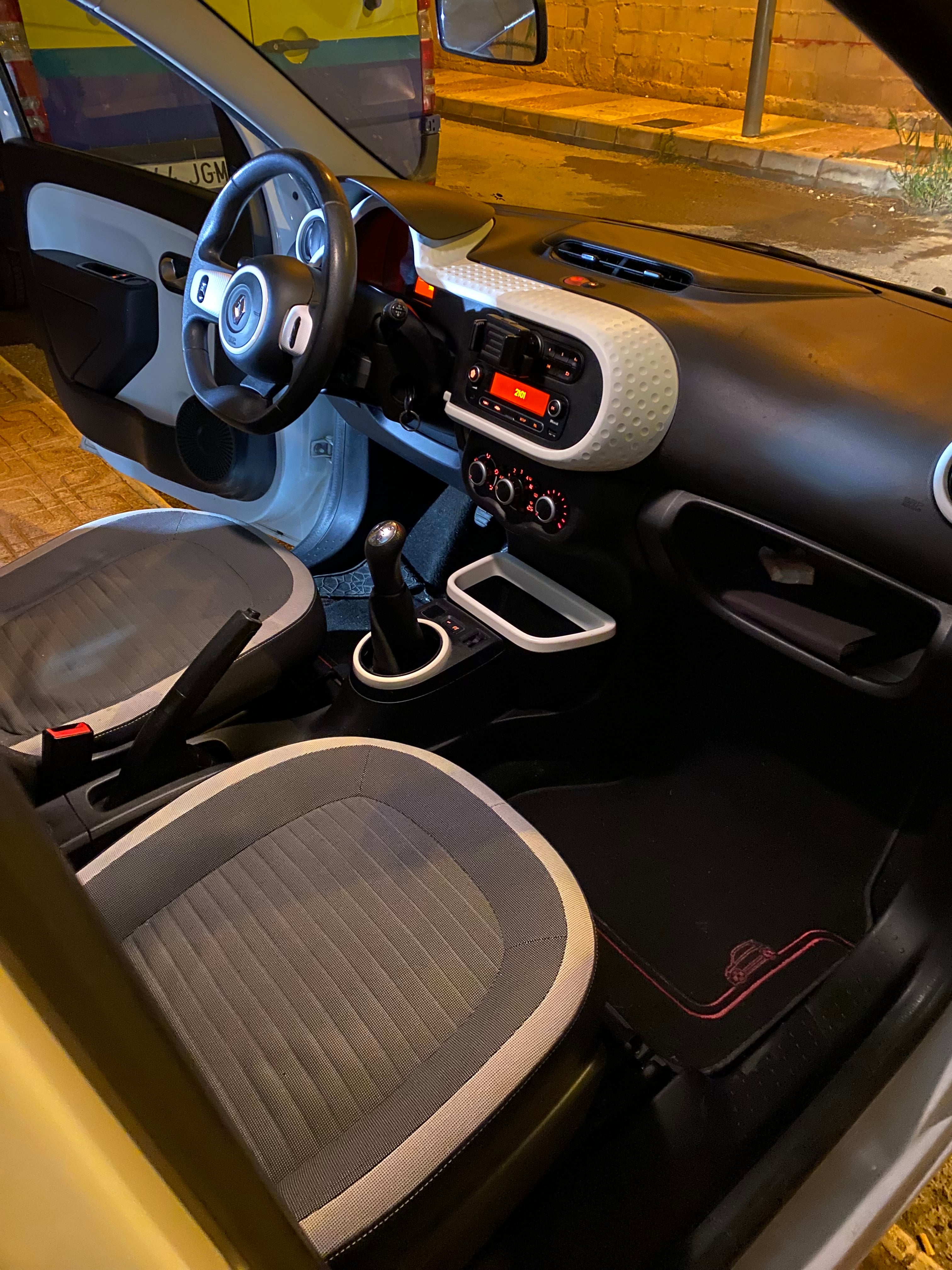 Renault Twingo MK3  1000 c.c.