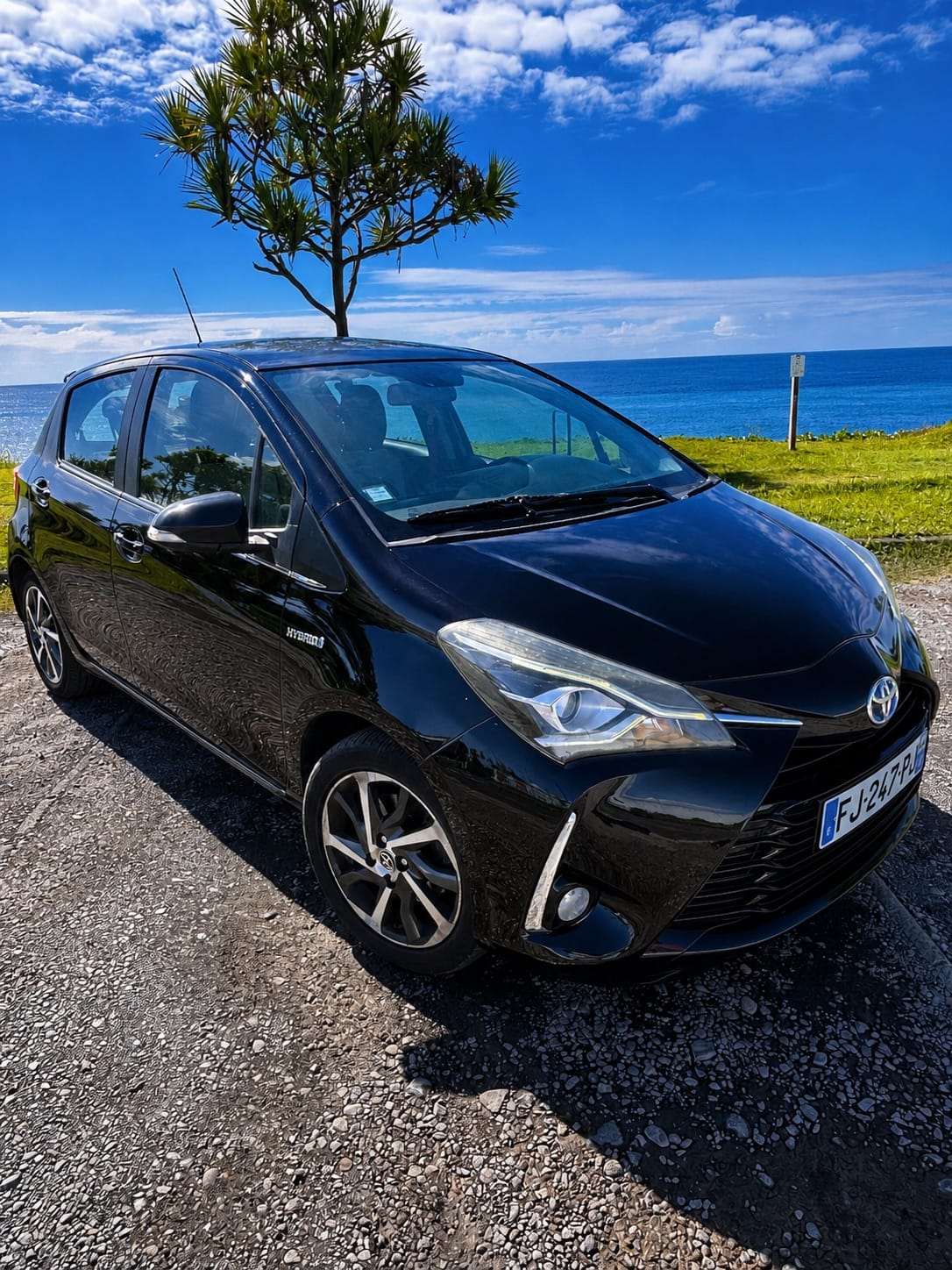Toyota Yaris, 2019, Essence 95 / Électrique (hybride), automatique