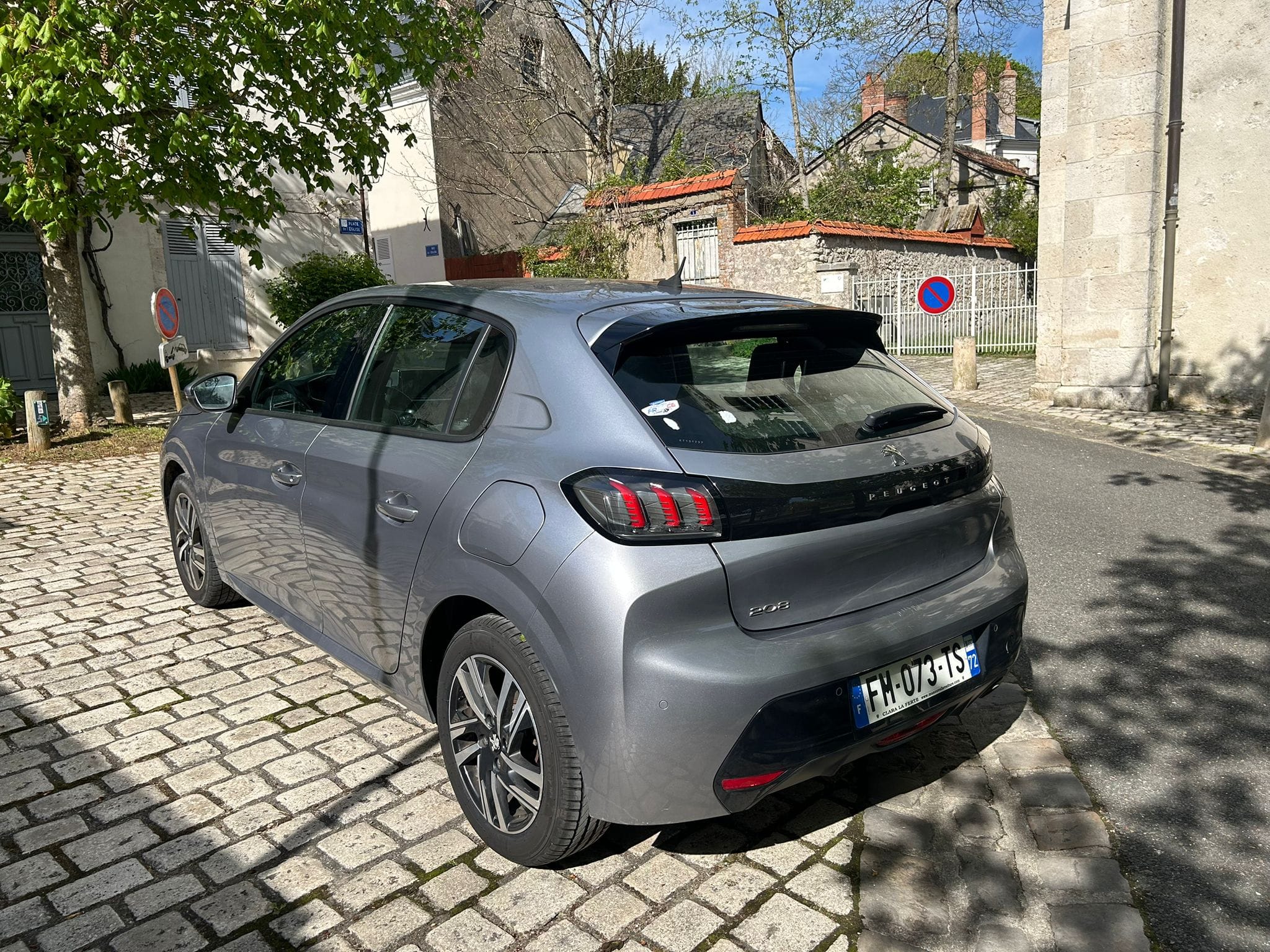 Peugeot 208 avec Climatisation