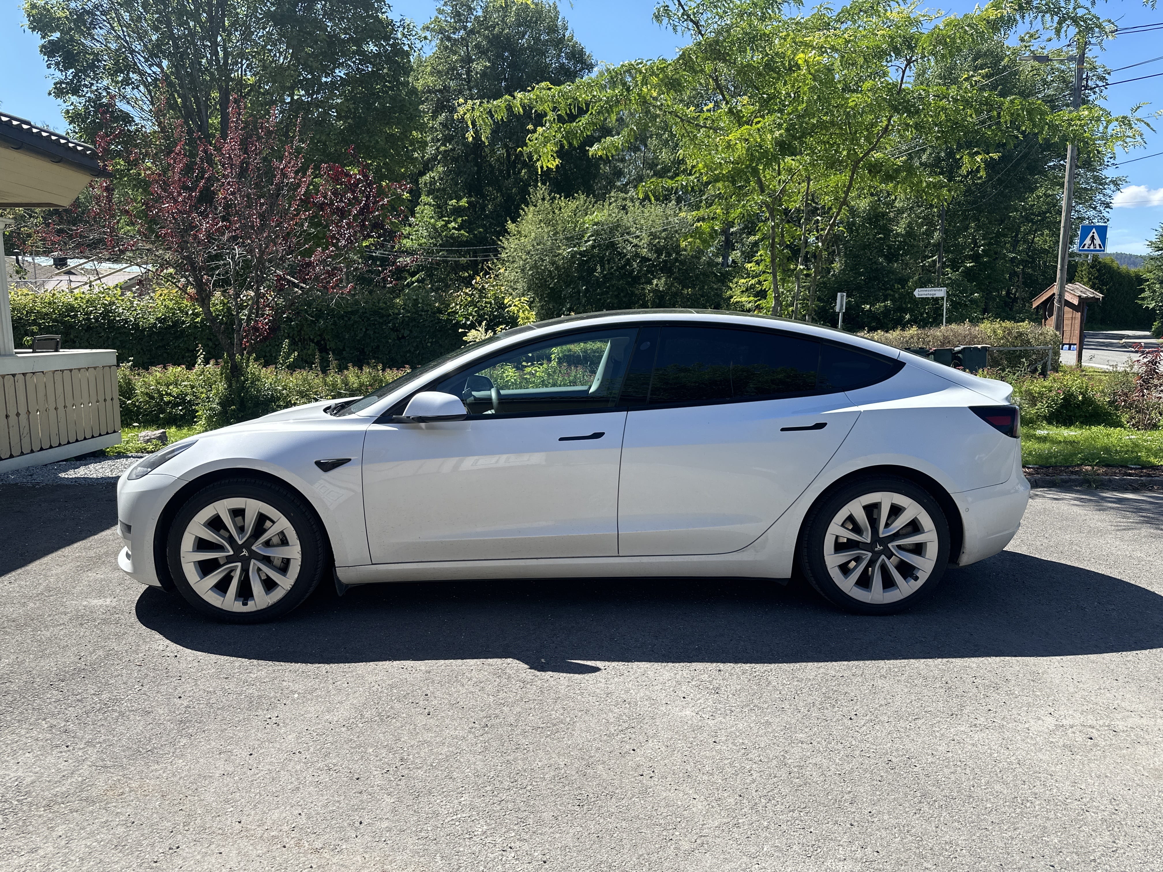 Tesla Model 3 Long Range med Aircondition