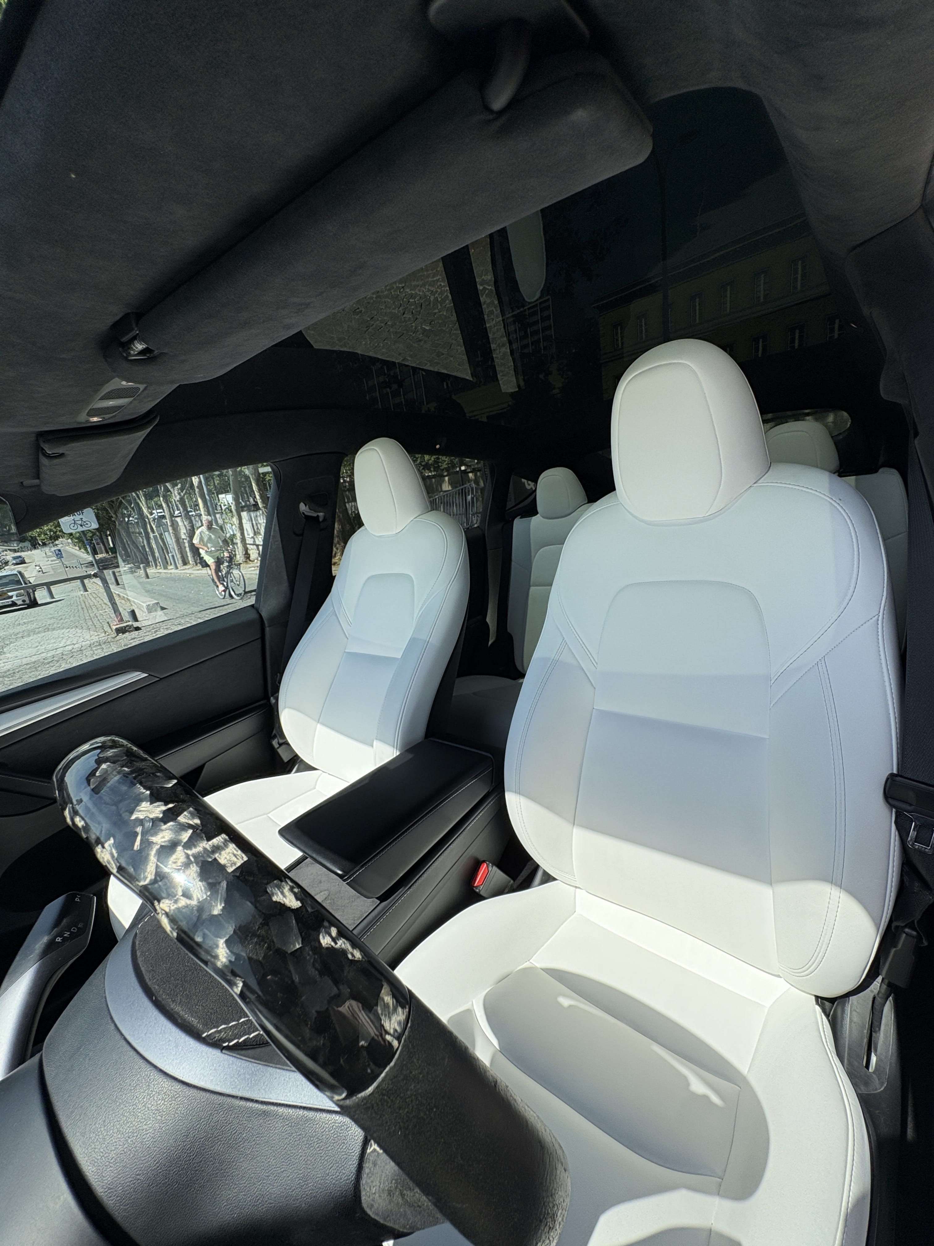 Tesla Model Y avec Régulateur de vitesse