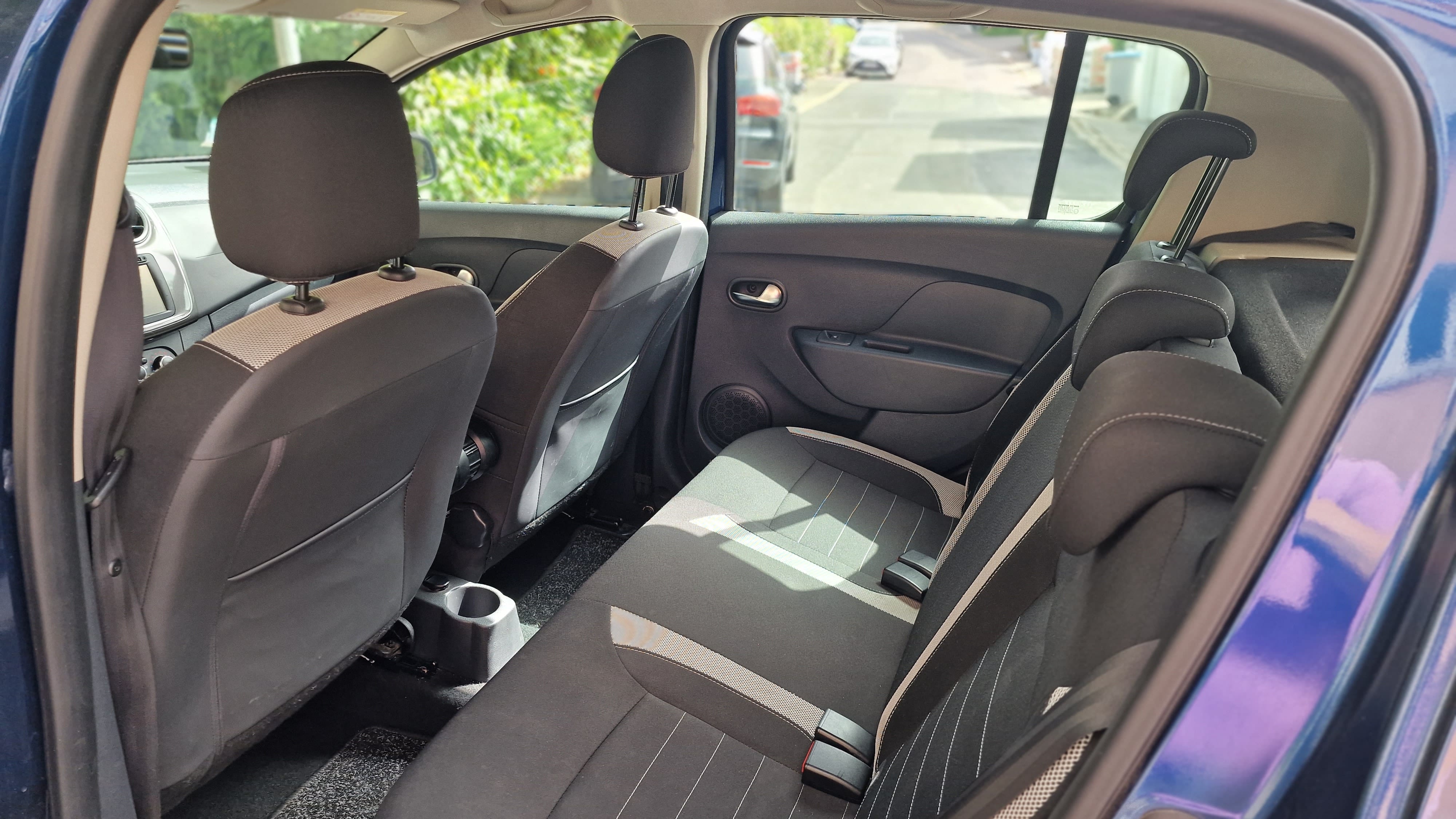 Dacia Sandero Stepway avec Siège bébé