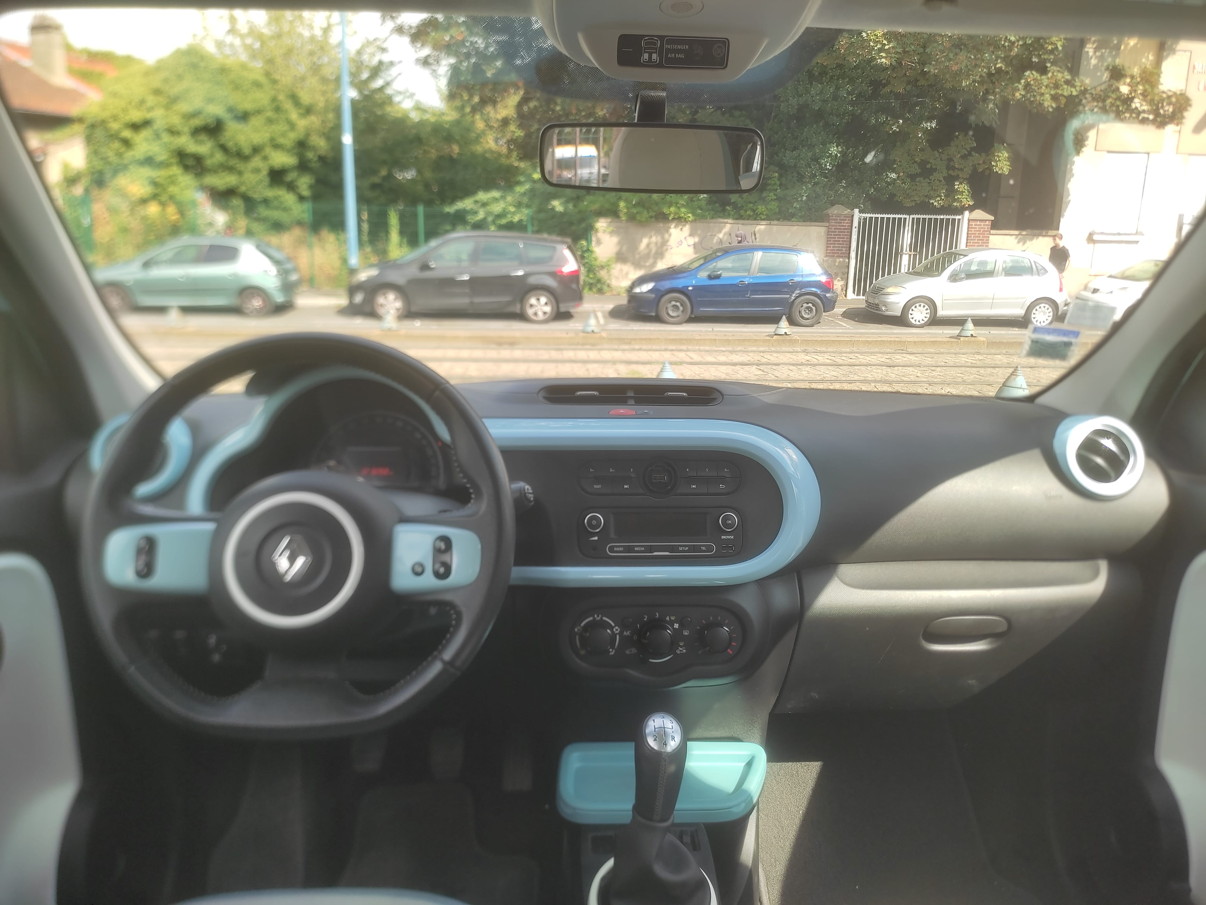 Renault Twingo avec Entrée audio / iPod