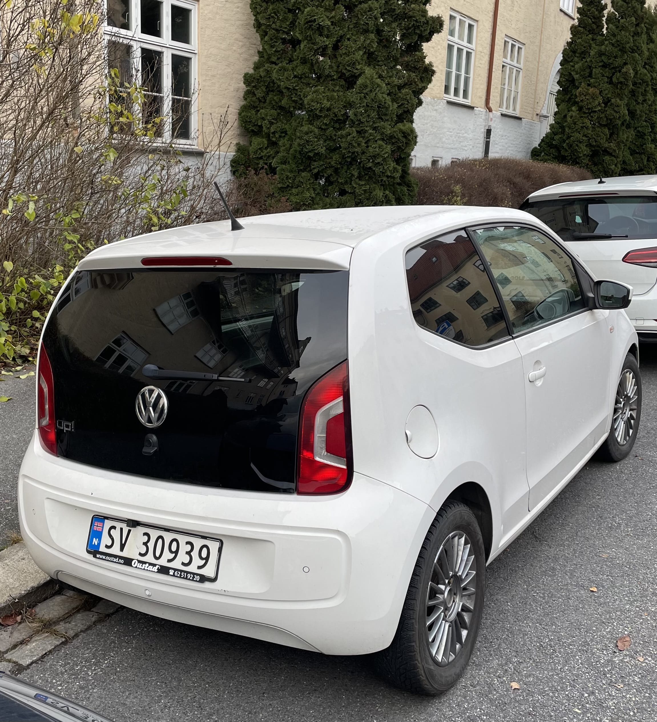 Volkswagen Up! with Audio / iPod input