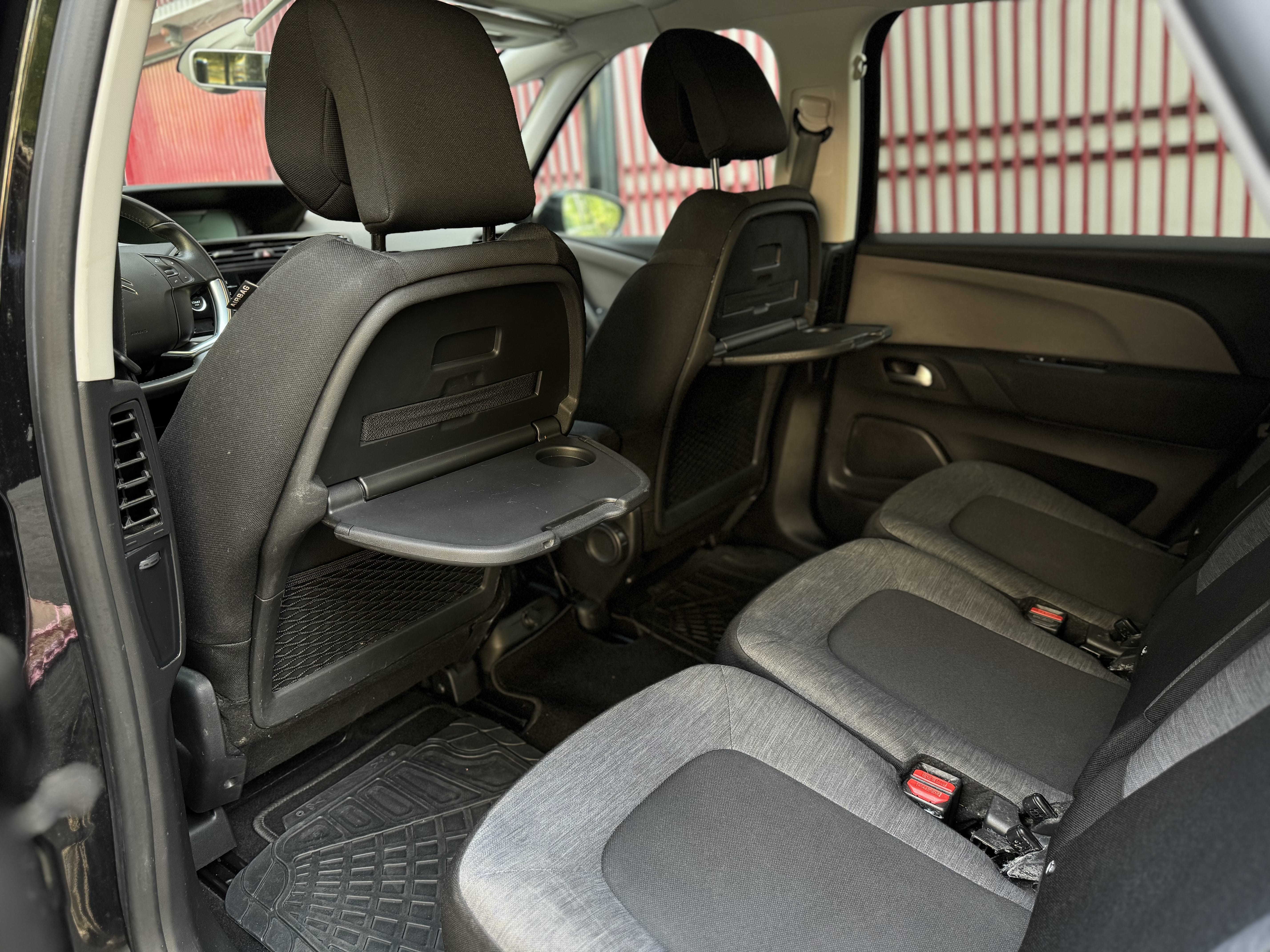 Citroen C4 Spacetourer PURETECH 130 S&S EAT8 BUSINESS+ avec Apple CarPlay