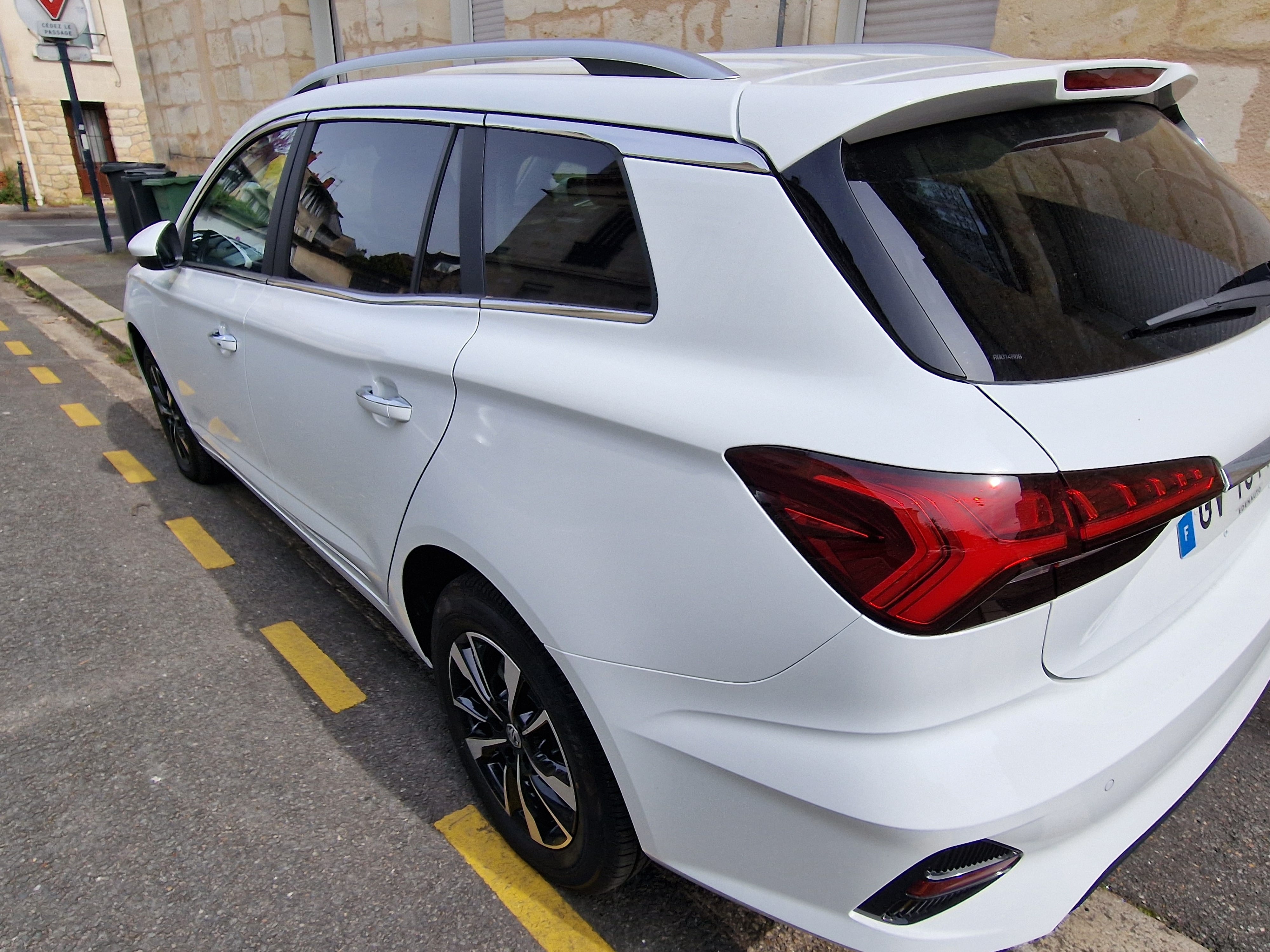 MG MG5 avec Régulateur de vitesse