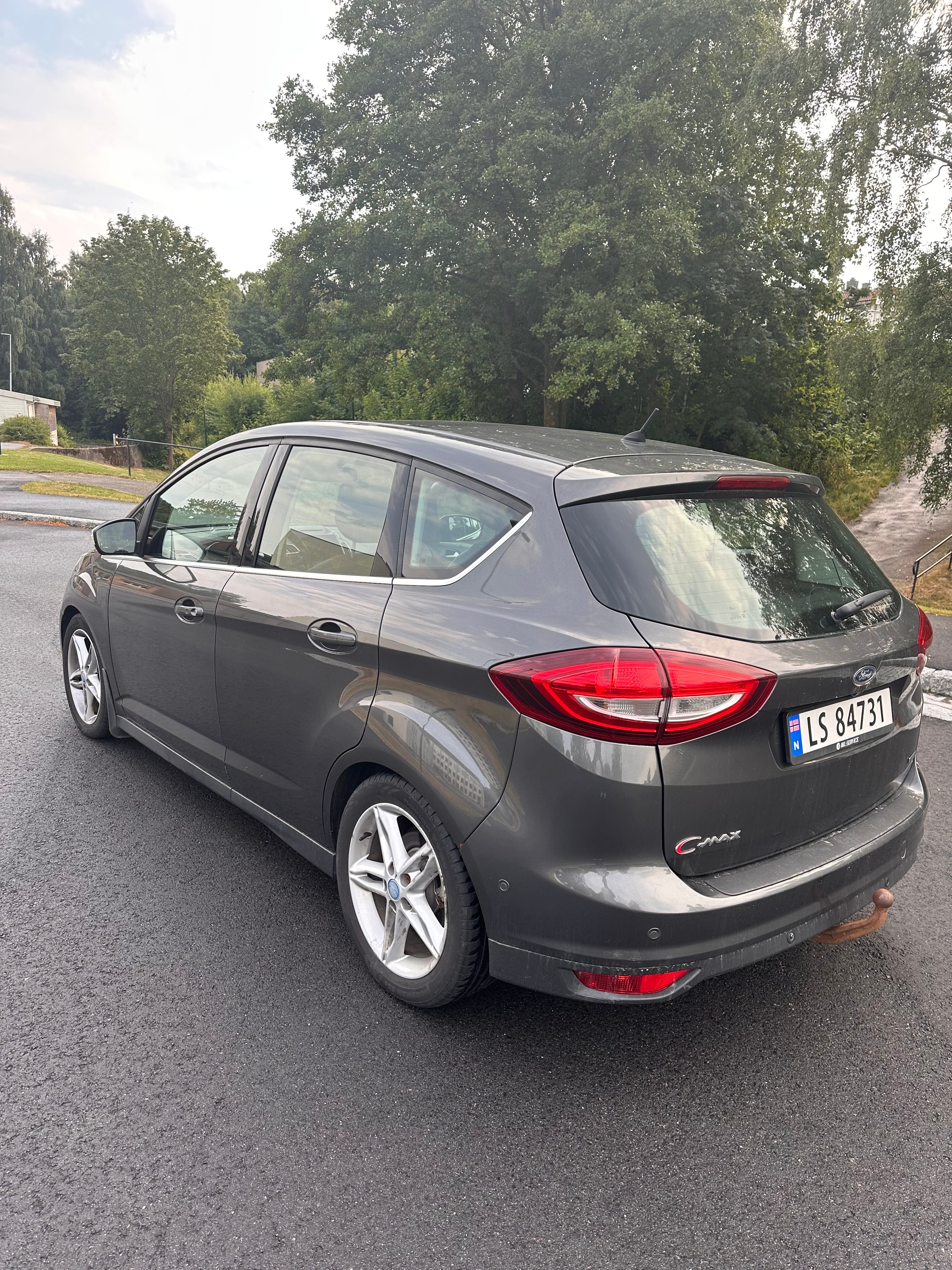 Ford C-Max 1.5 Bensin automat Titanium X tilhengerfeste med Ryggekamera