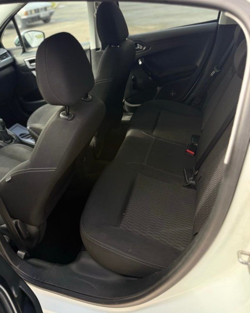 Peugeot 208 avec Android Auto