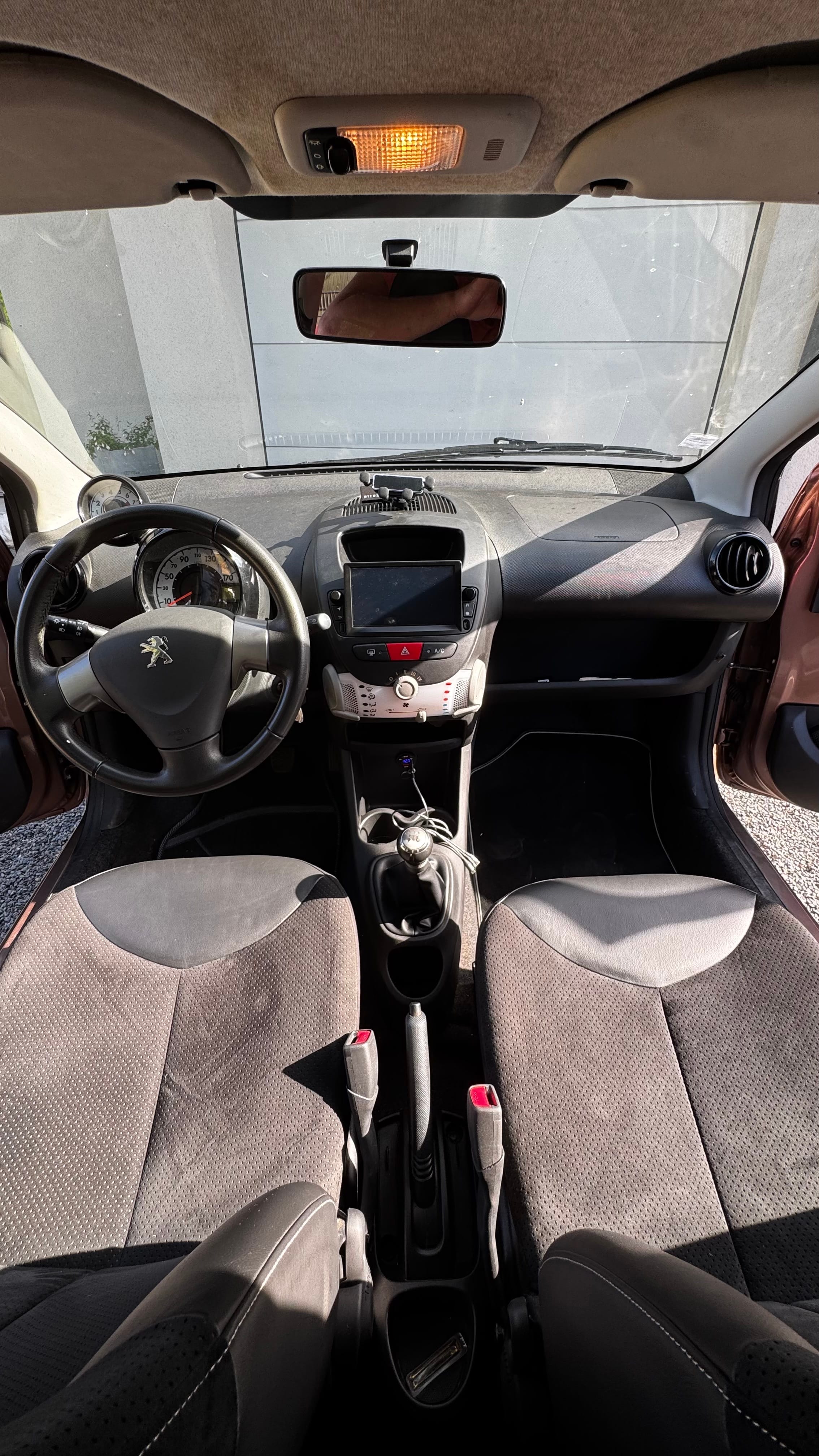 Peugeot 107 Essence avec Audio Bluetooth