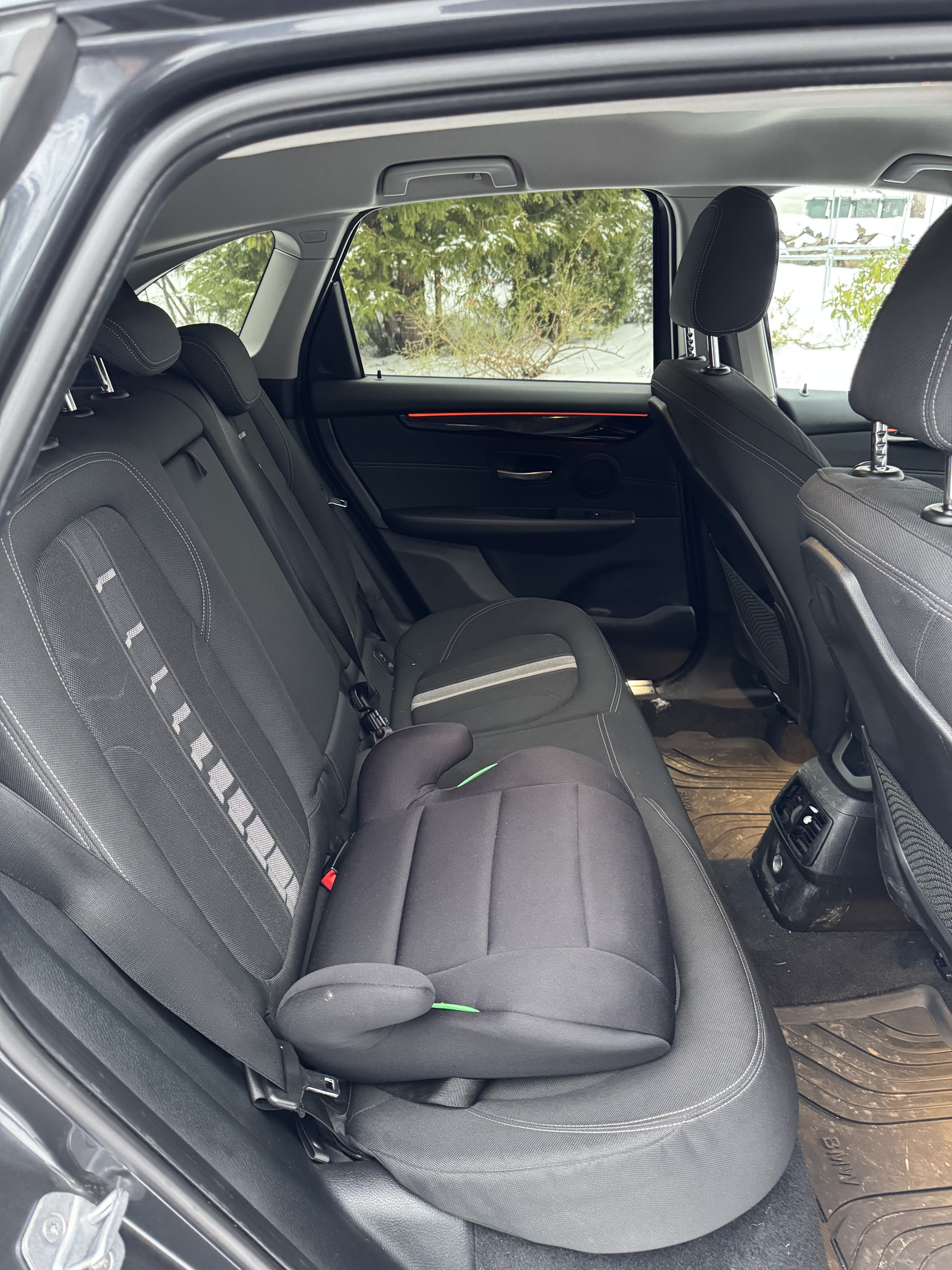 BMW  225xe iPerformance med Babysete
