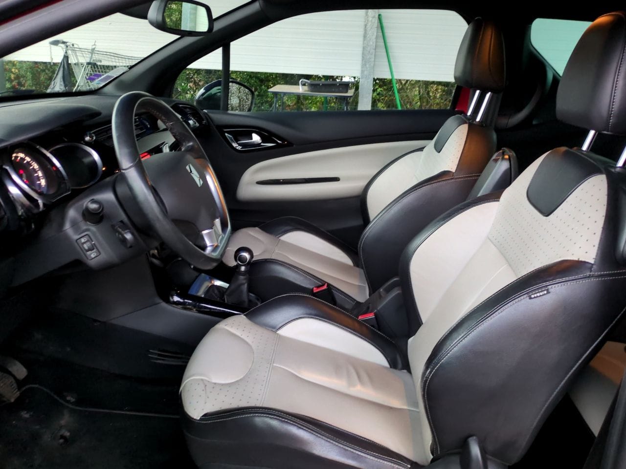 Citroen DS3 avec Entrée audio / iPod