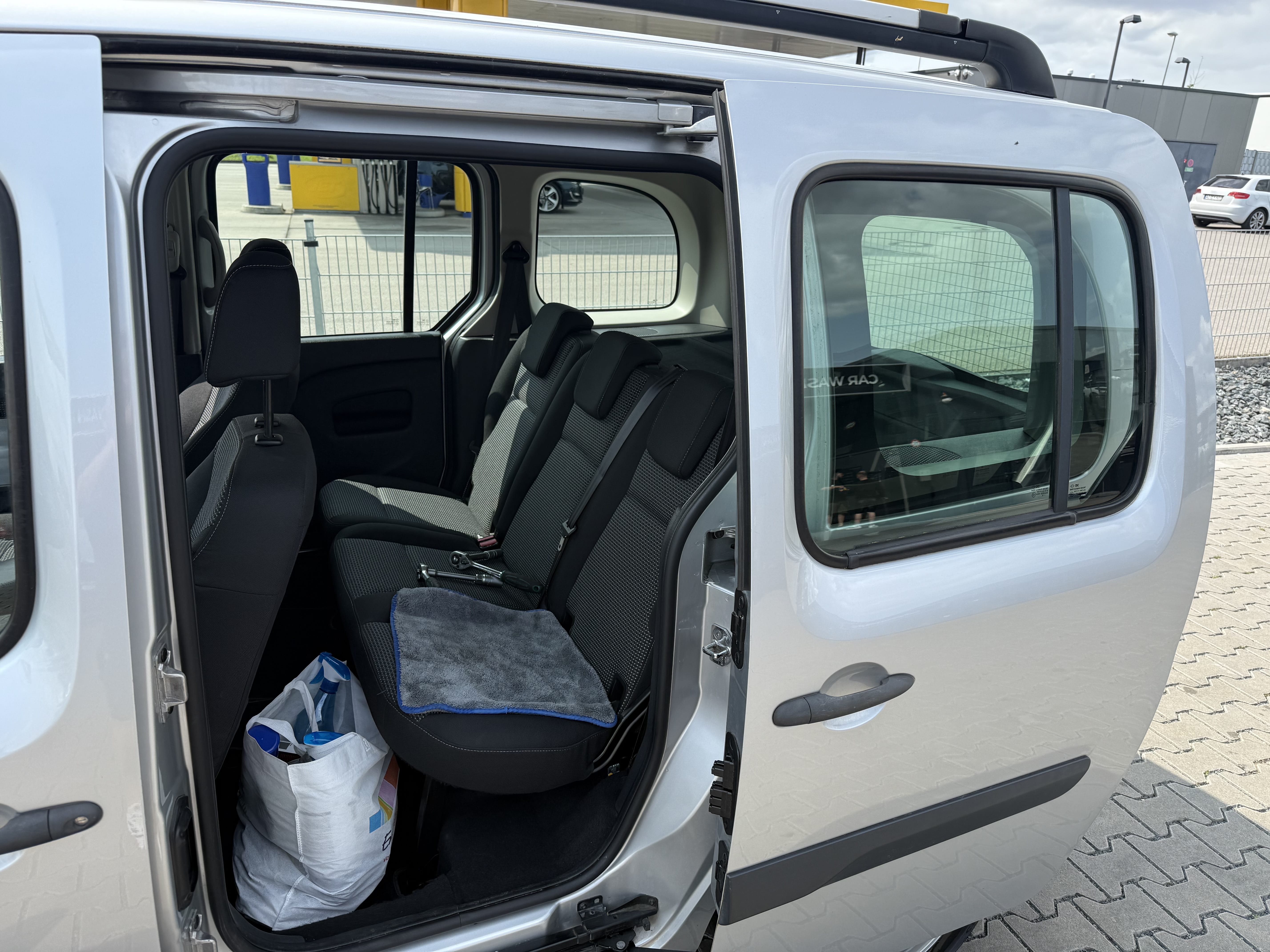 Mercedes-Benz Citan mit Dachbox