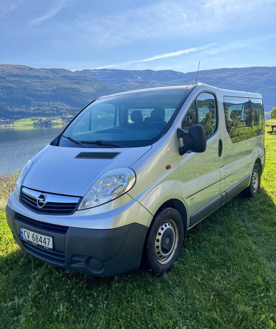Opel Vivaro Minibuss 9 Seter, 2013, Diesel, 9 seter eller mer