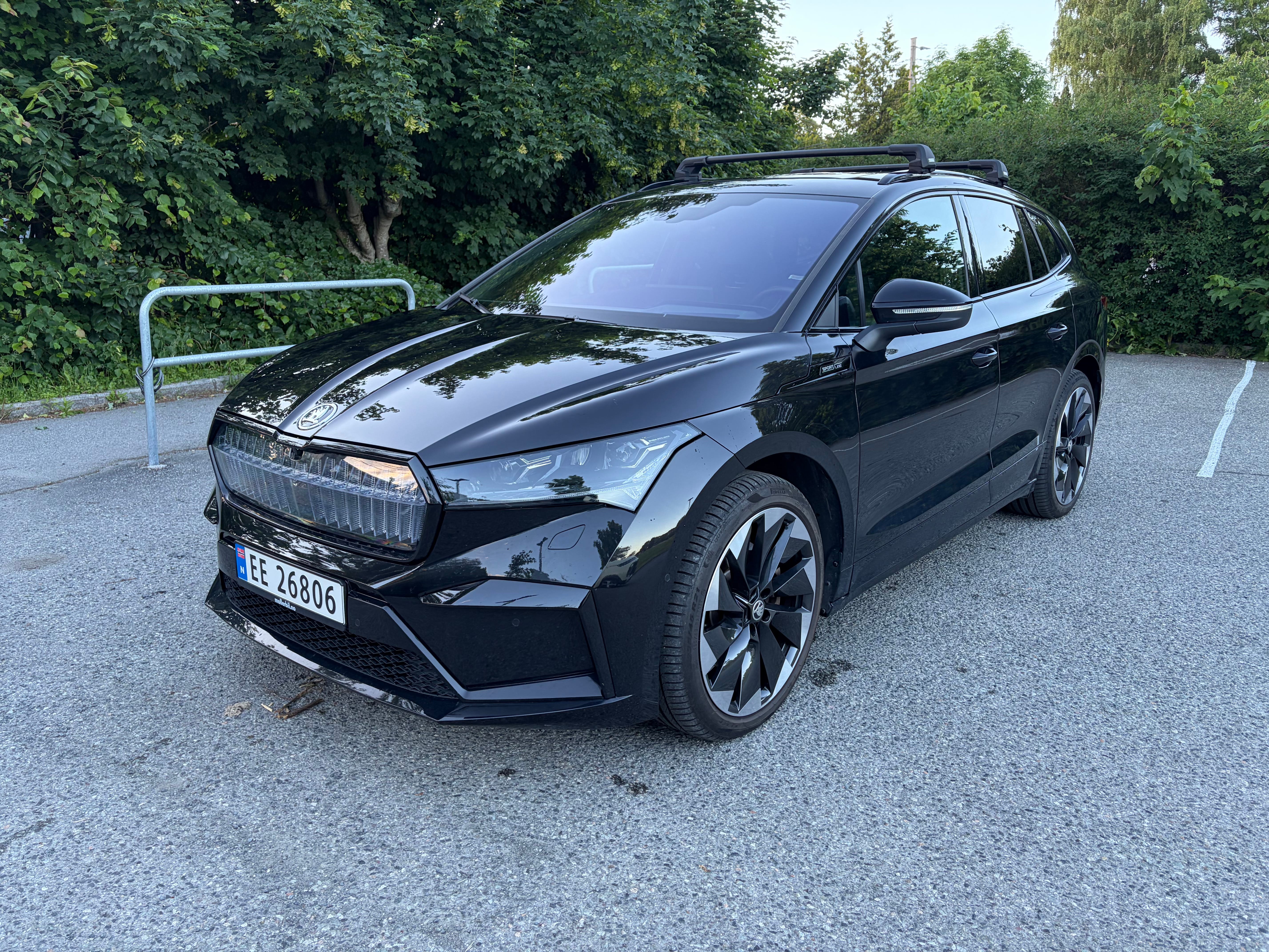 Skoda Enyaq 80x Quattro iV80X Sportline, 2022, Elektro, Automatik