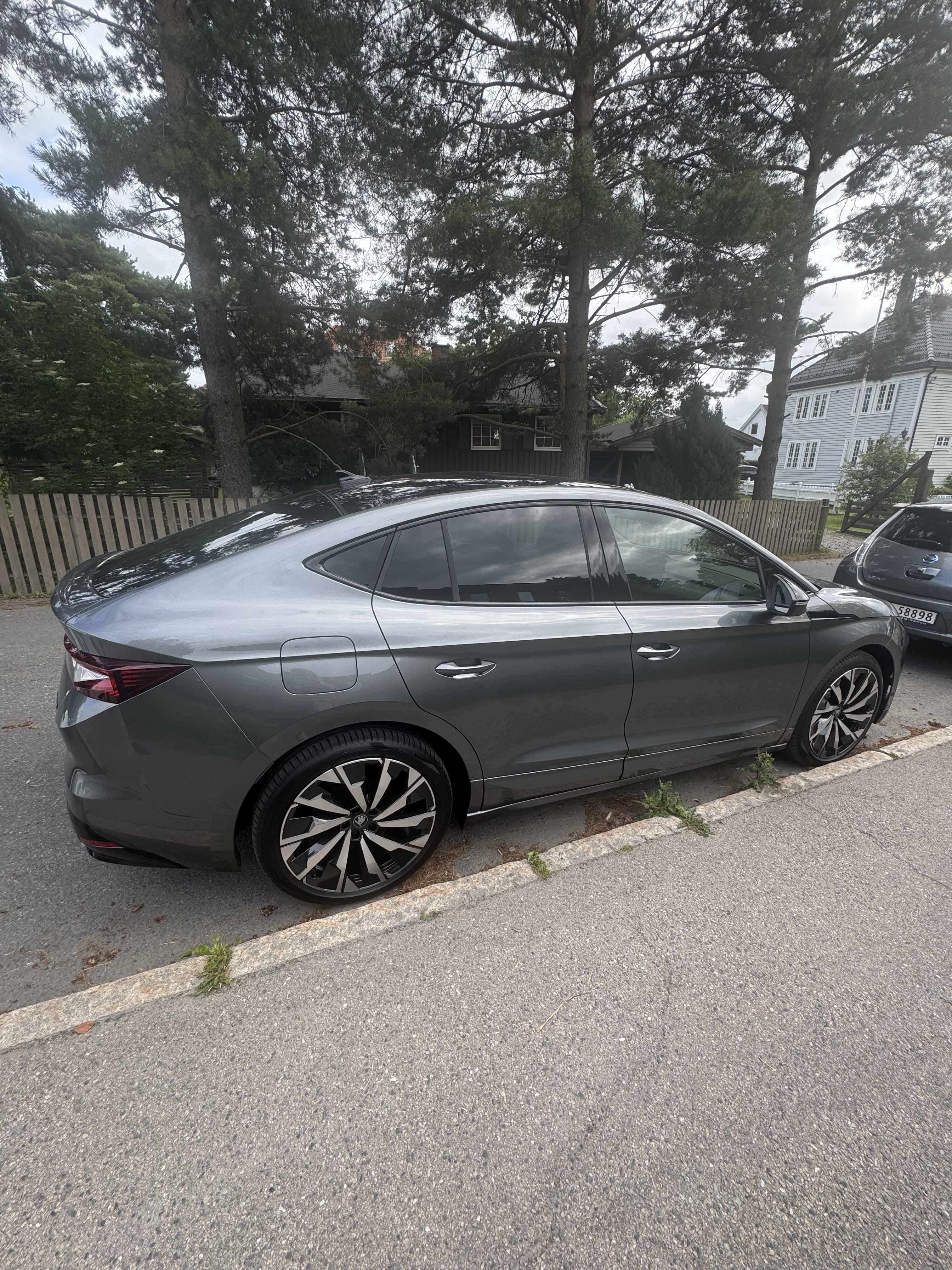 Skoda Enyaq 60 85x Sportline, 2025, Elektrisk, automatisk