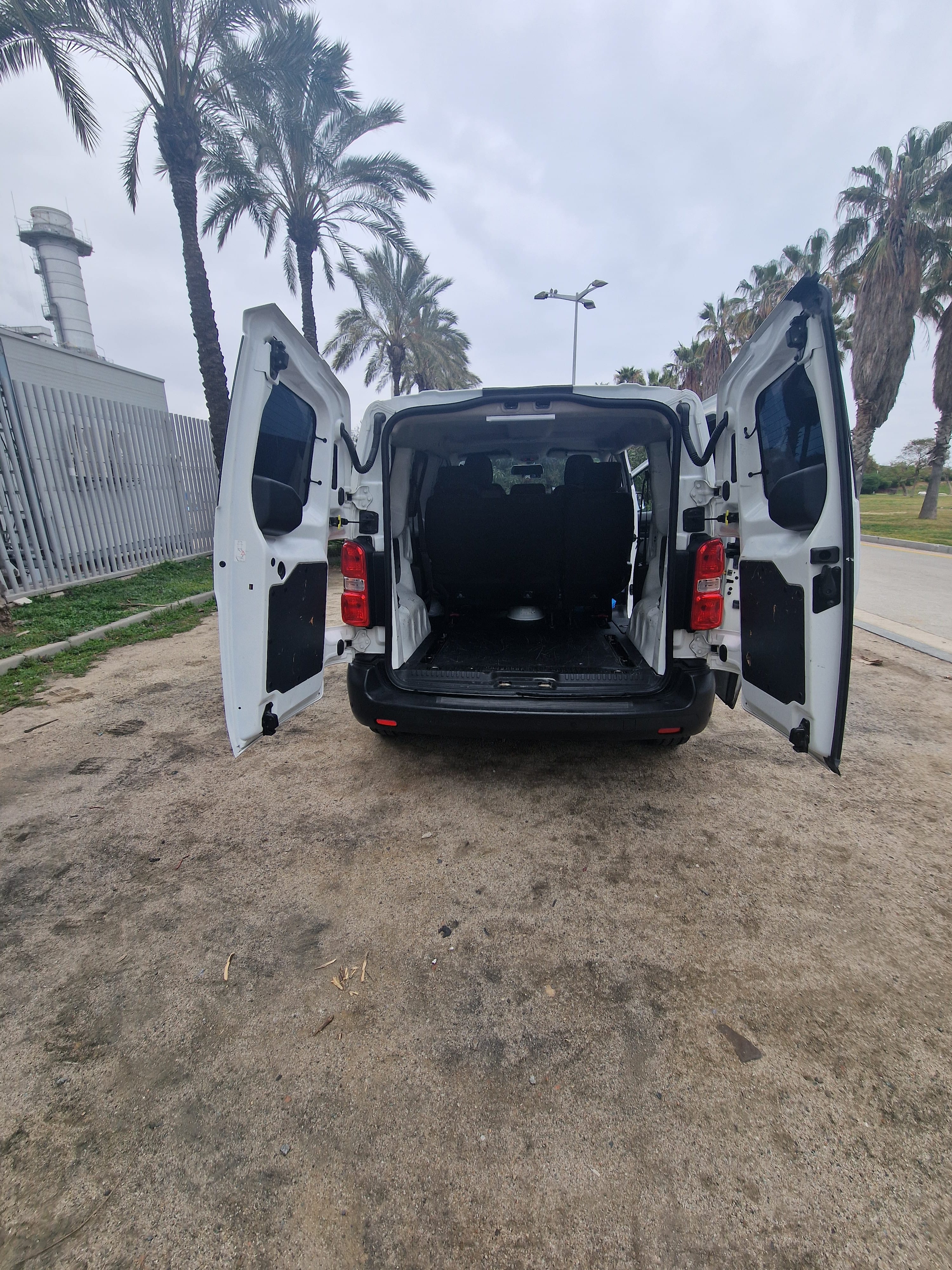 Citroen Jumpy Multispace med GPS