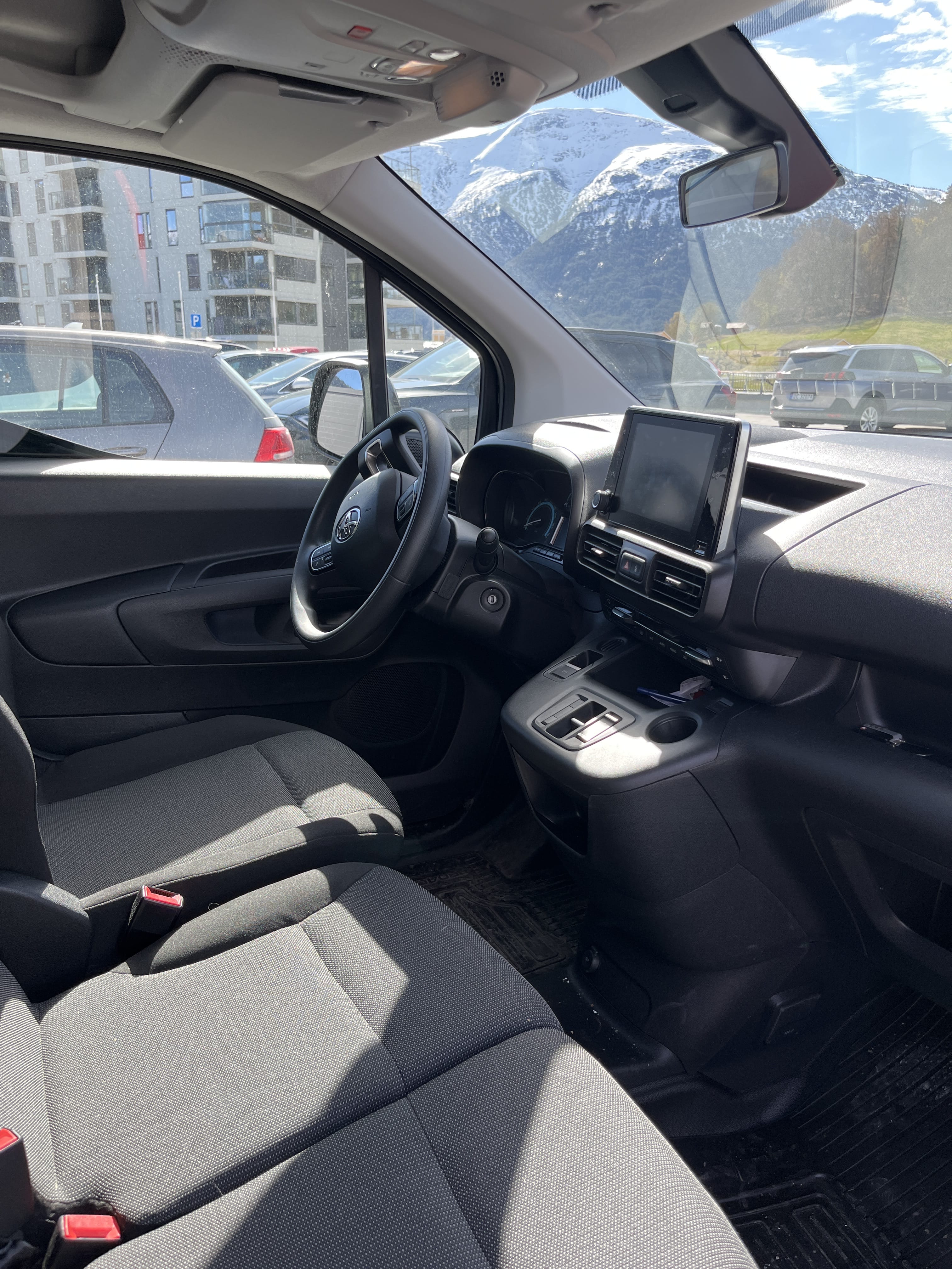 Toyota Proace City Electric med Vinterdekk