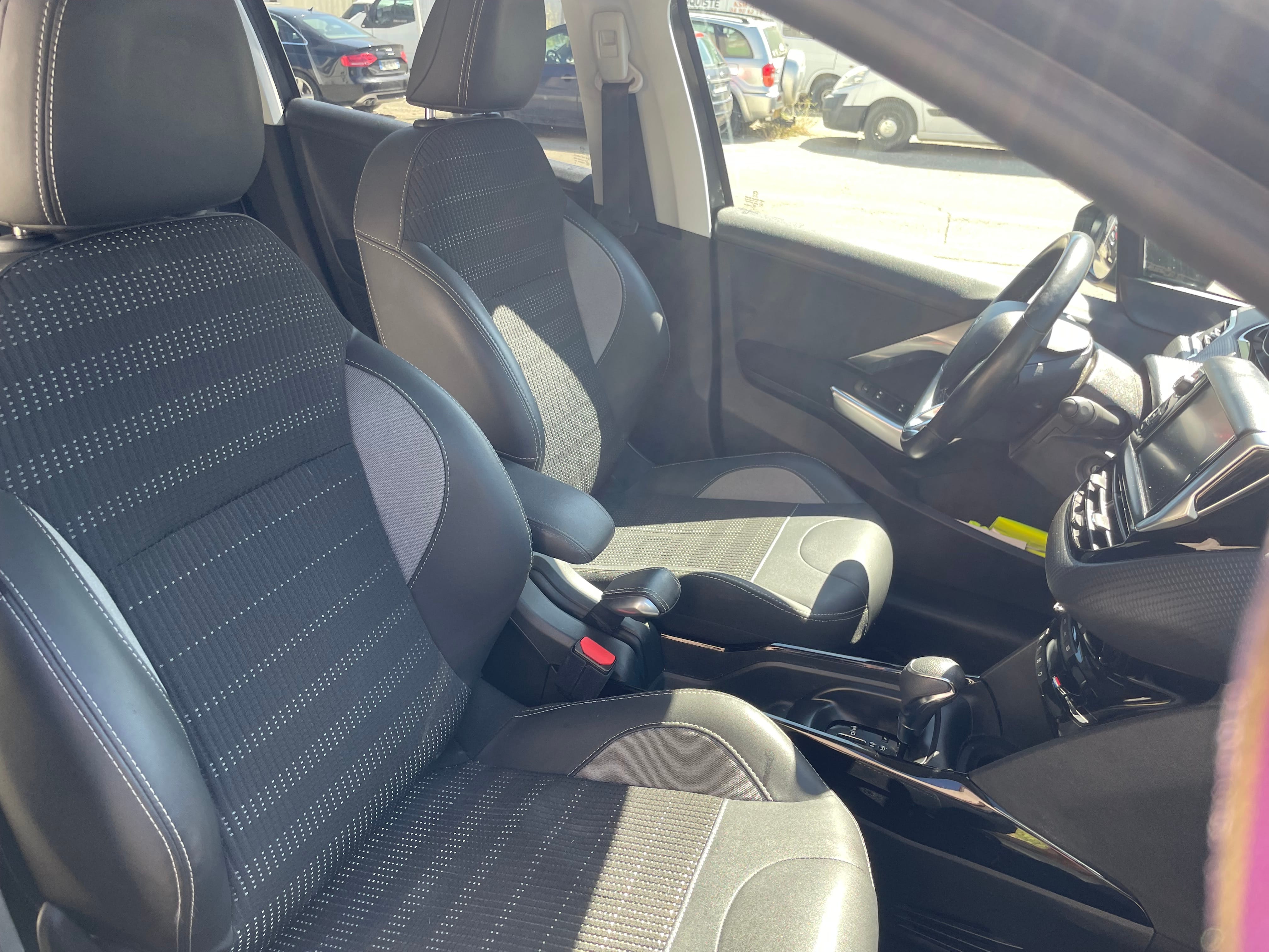 Peugeot 2008 avec Régulateur de vitesse