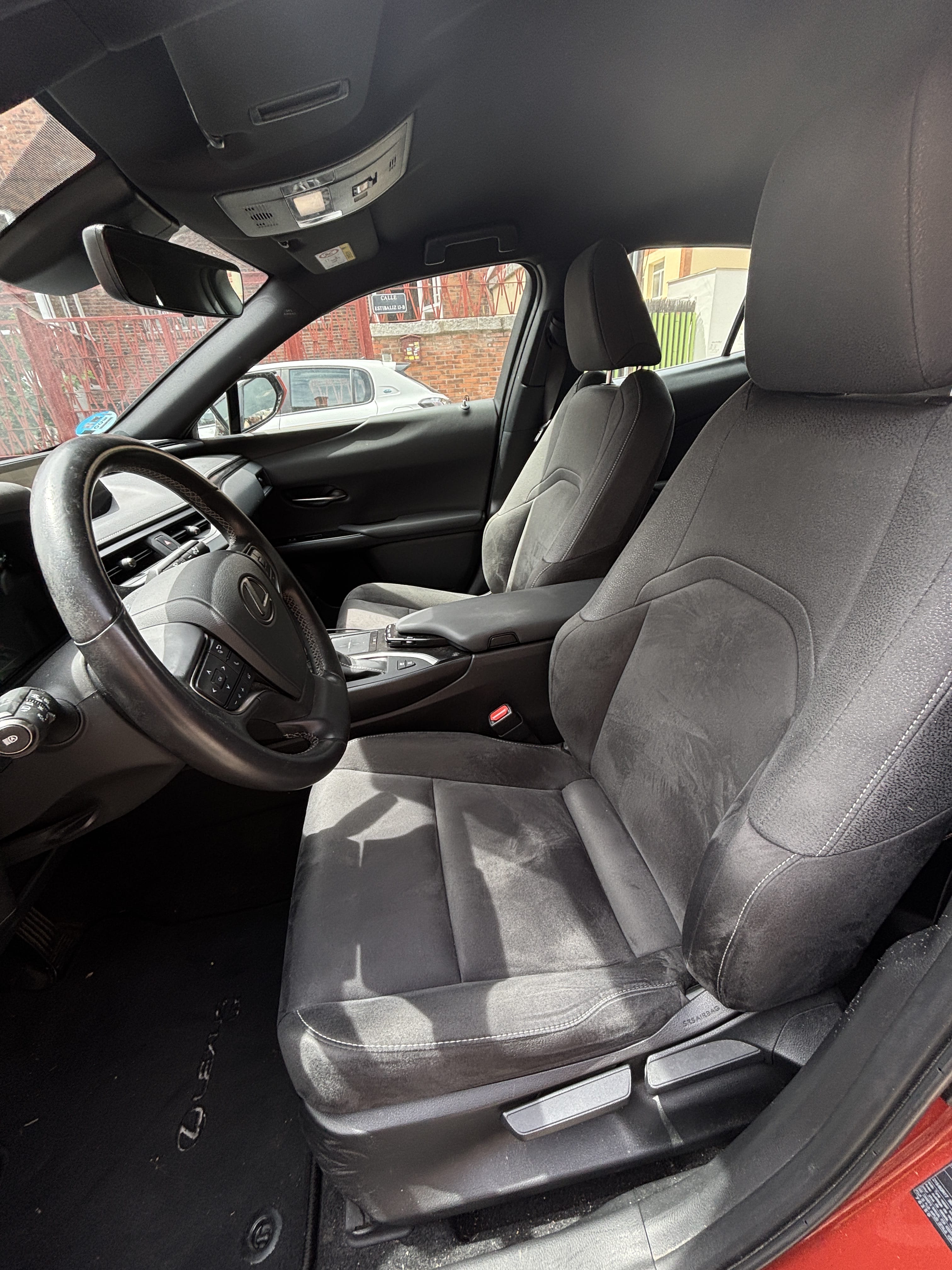 Lexus UX 250h con Tracción cuatro ruedas