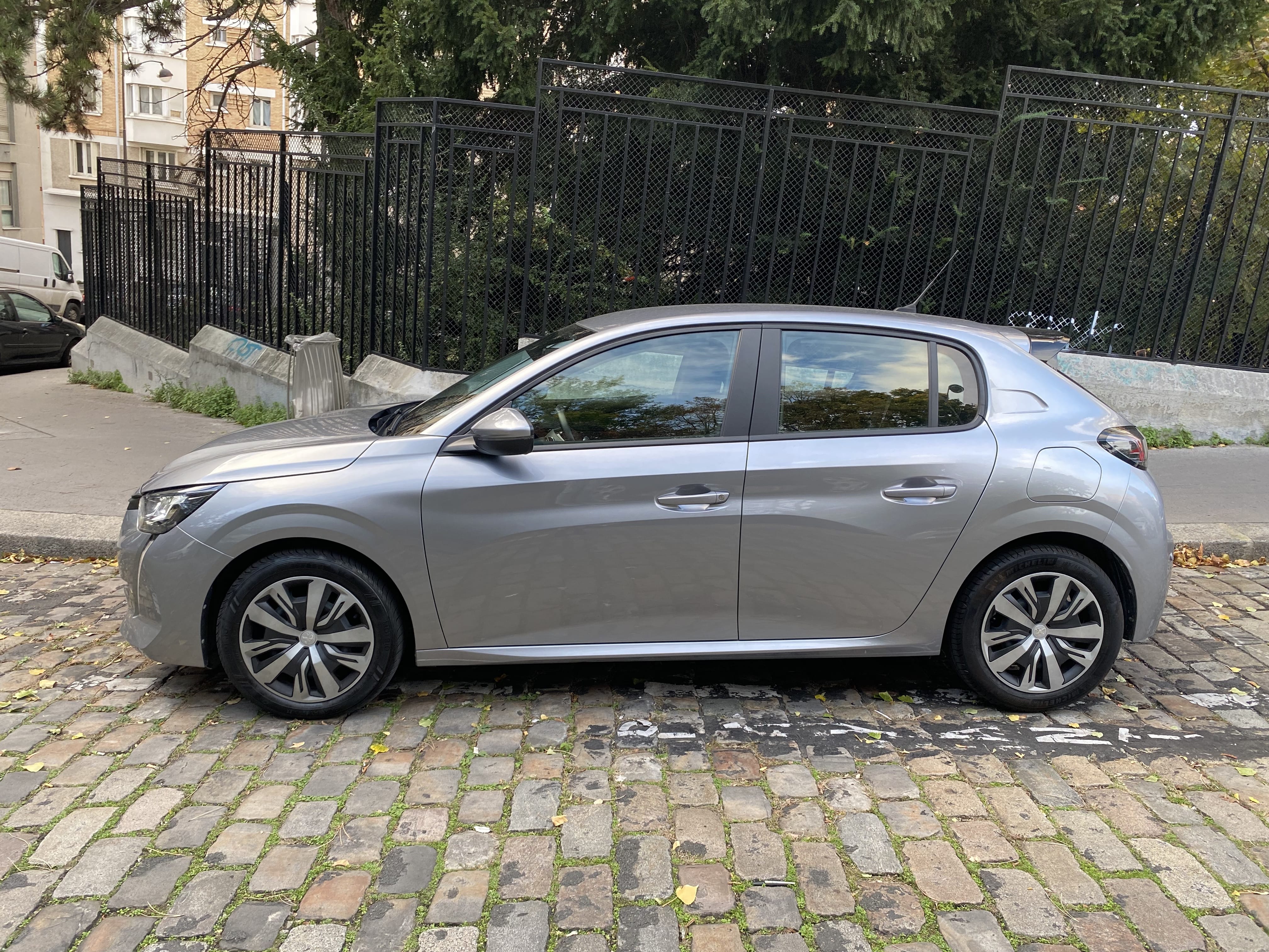 Peugeot 208 avec Climatisation