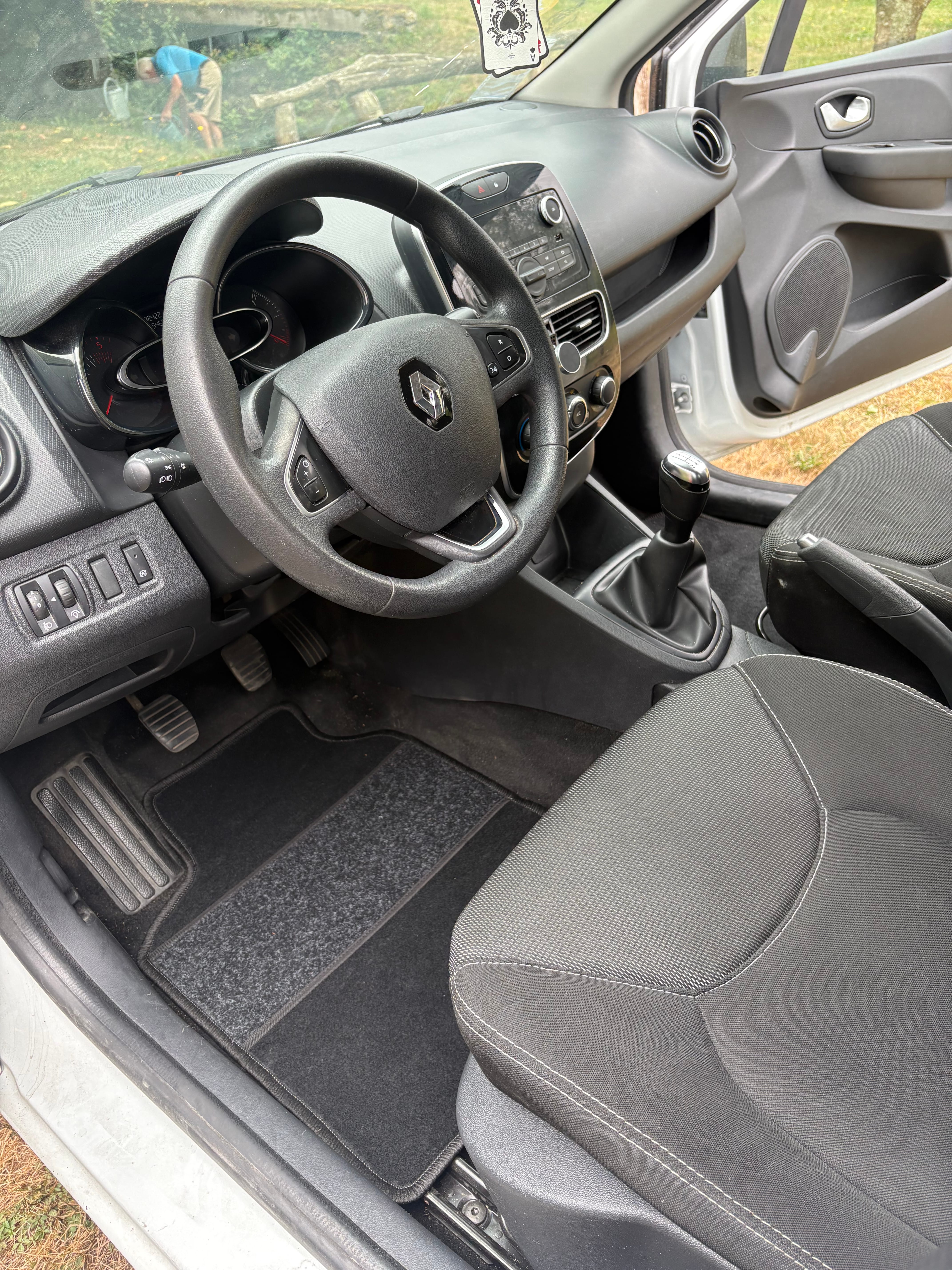 Renault Clio 1L5 DCI avec Climatisation