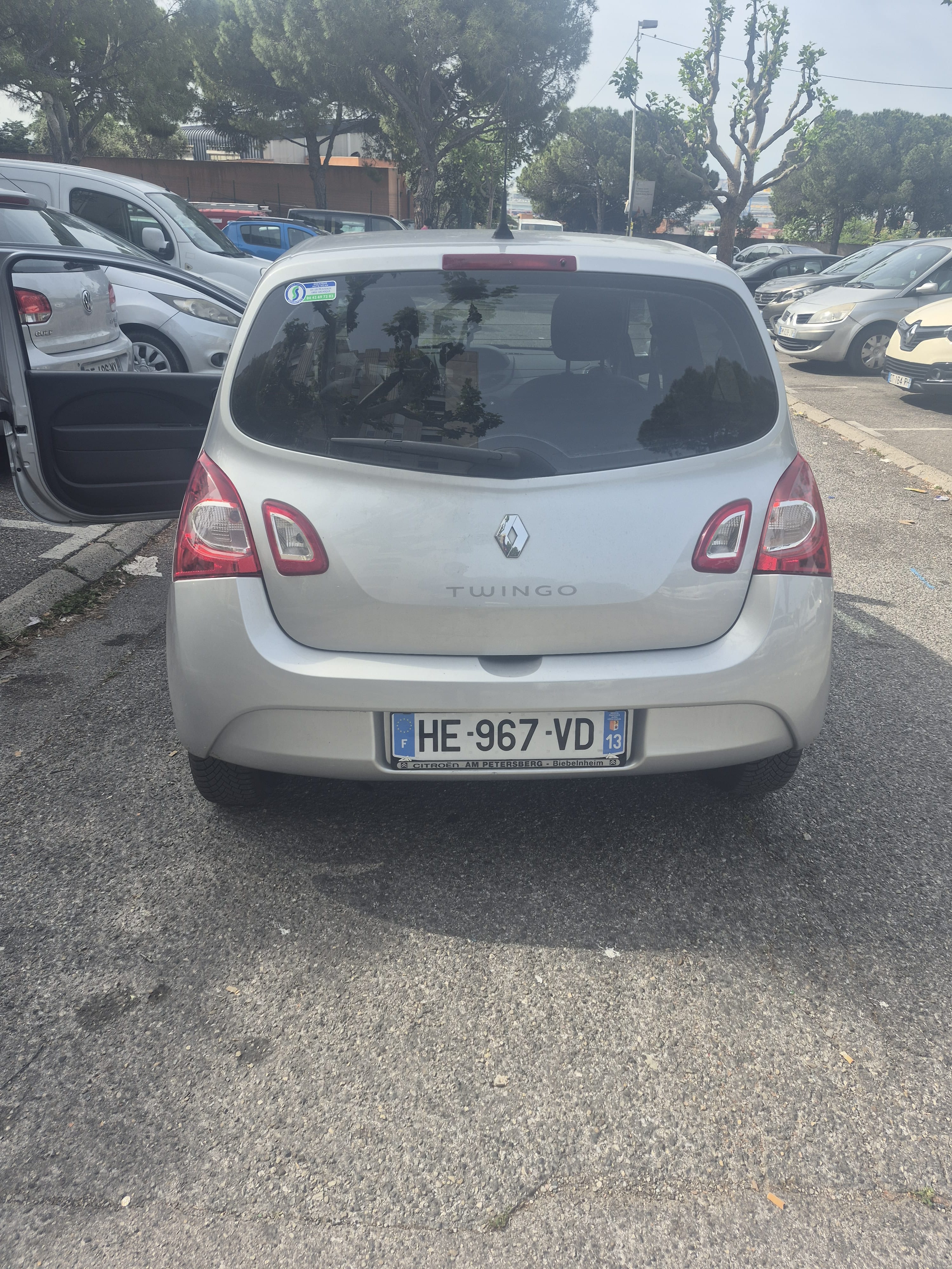 Renault Twingo avec Siège bébé
