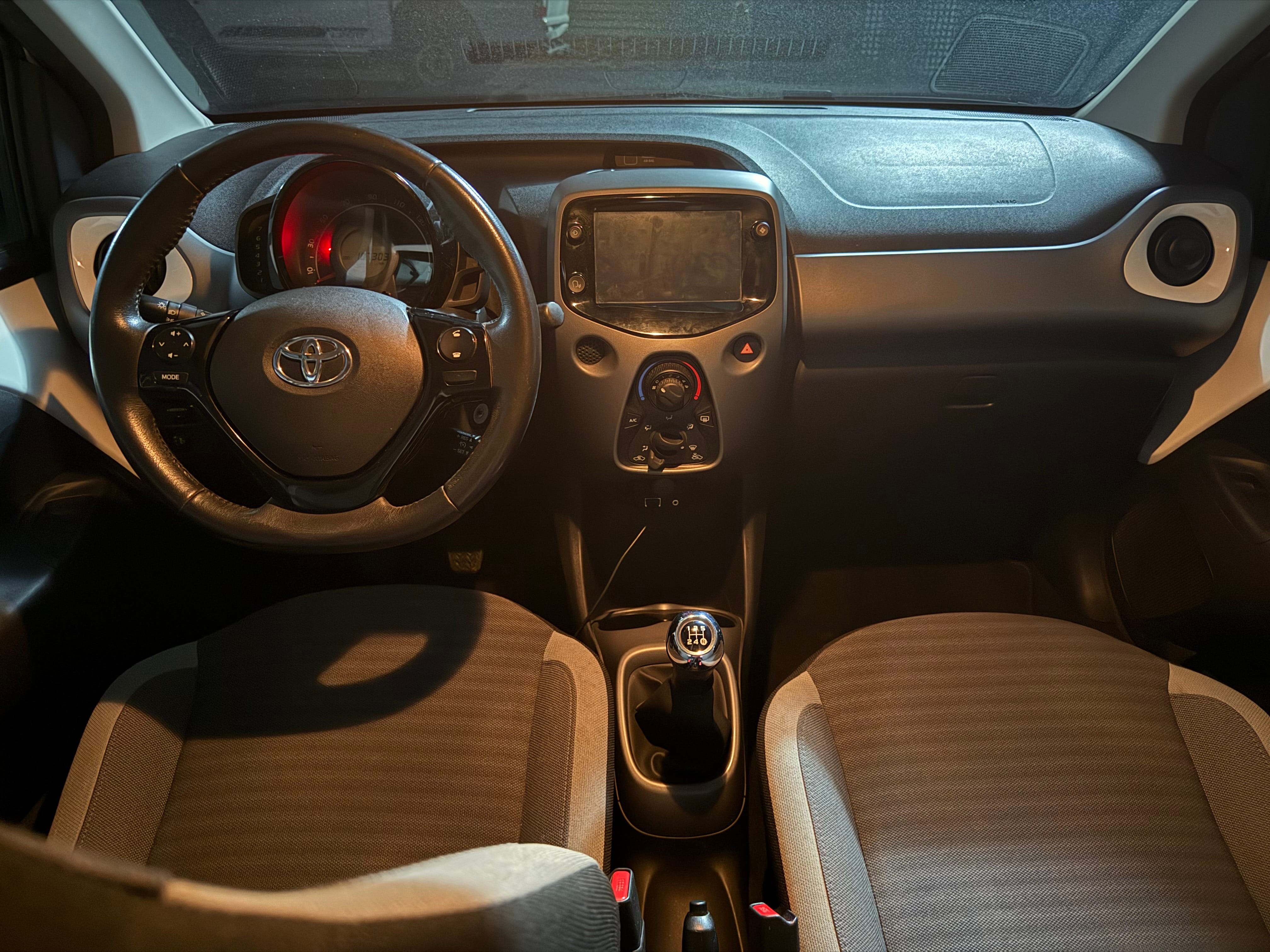 Toyota Aygo con Control de velocidad