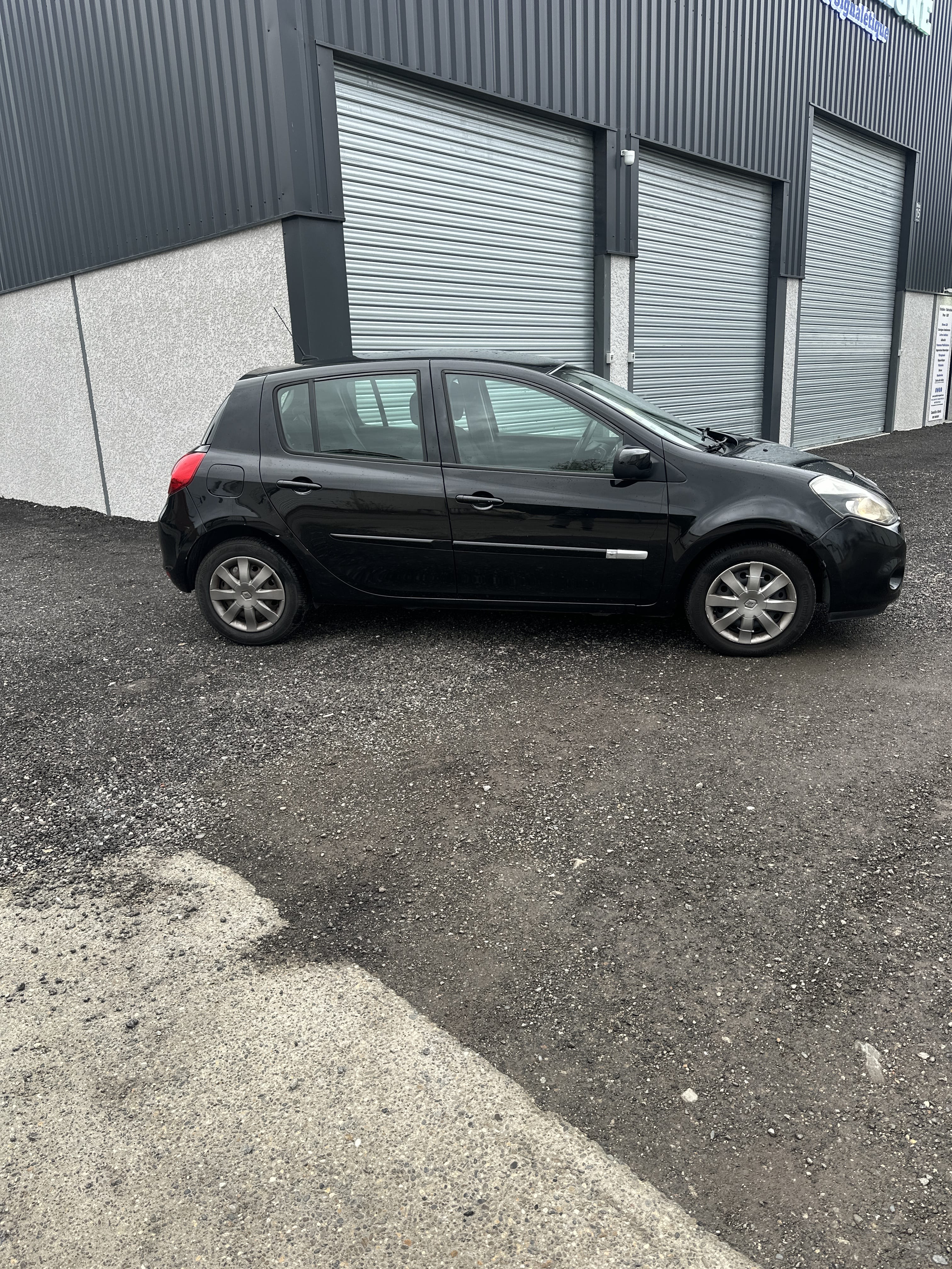 Renault Clio (CD475RK) avec Climatisation