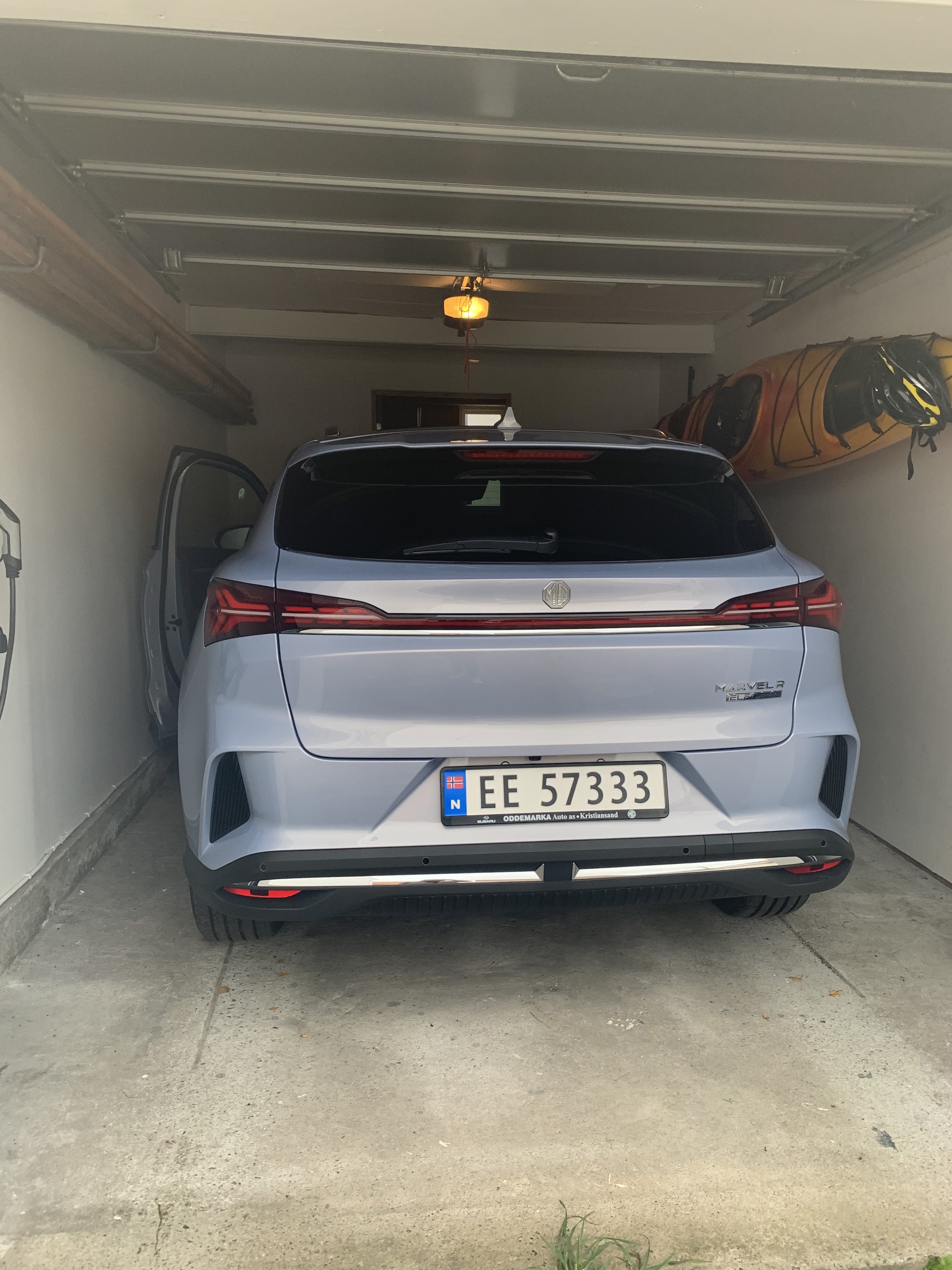 MG Marvel R med Ryggekamera