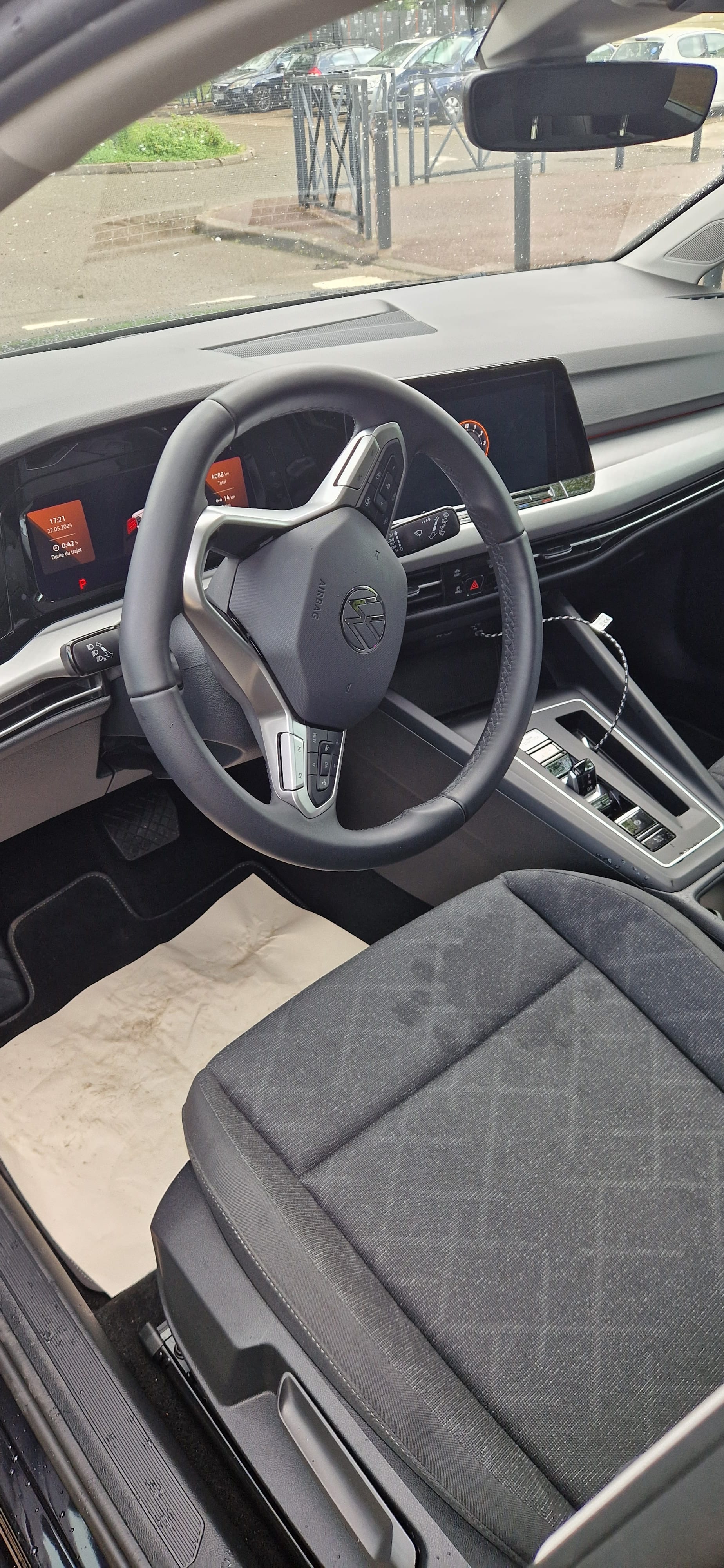 Volkswagen Golf avec GPS