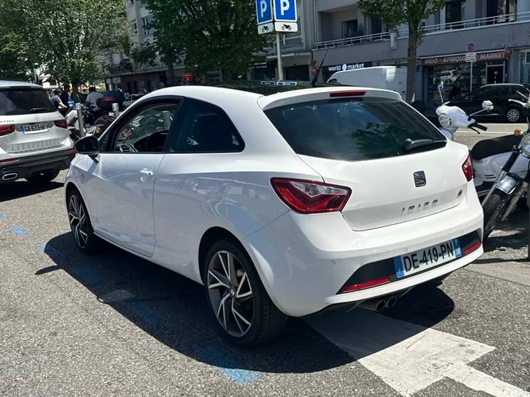 Seat Ibiza SC avec Caméra de recul