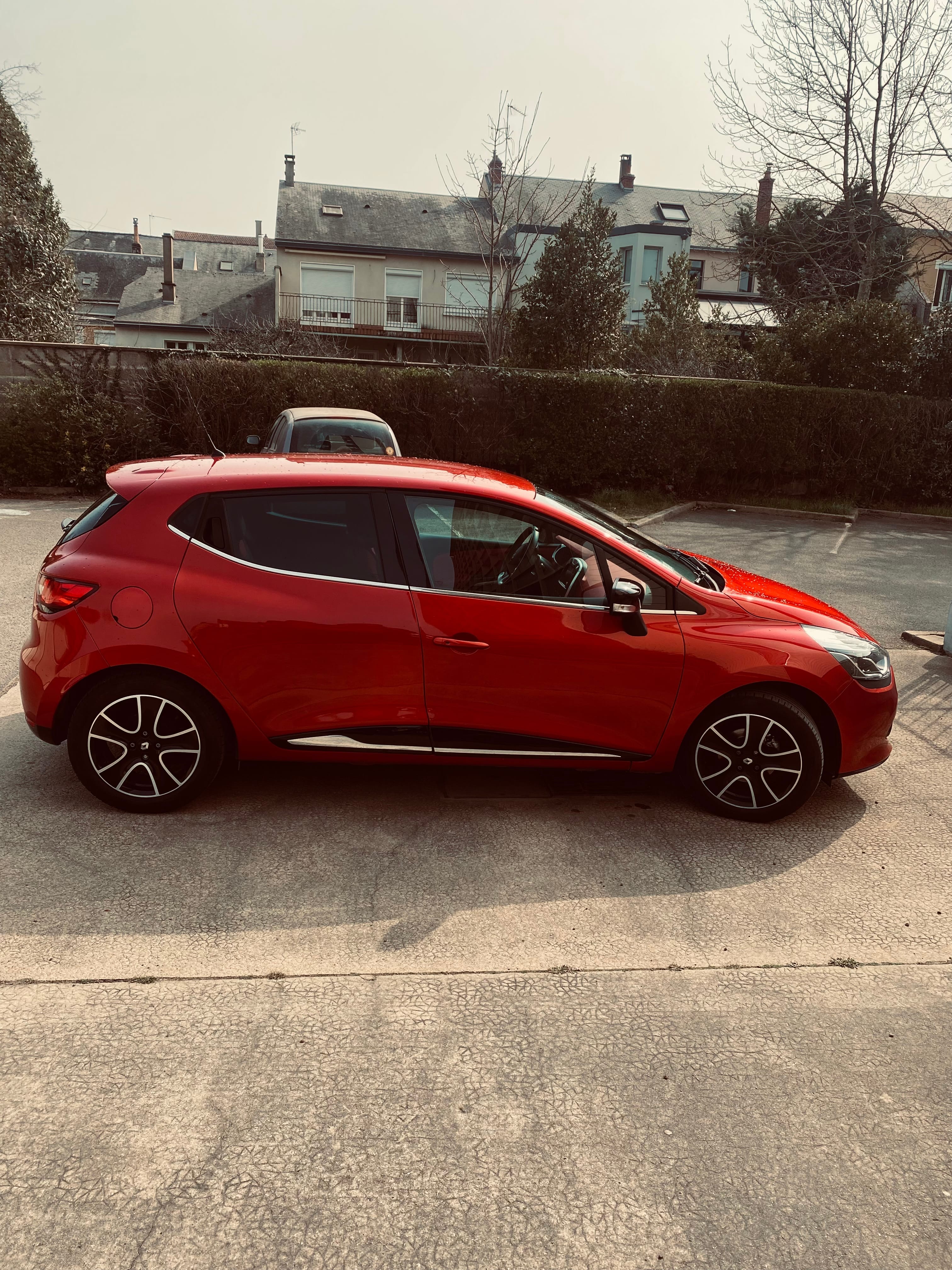 Renault Clio avec Climatisation