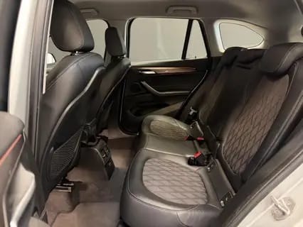 BMW X1 sDrive18d avec Audio Bluetooth