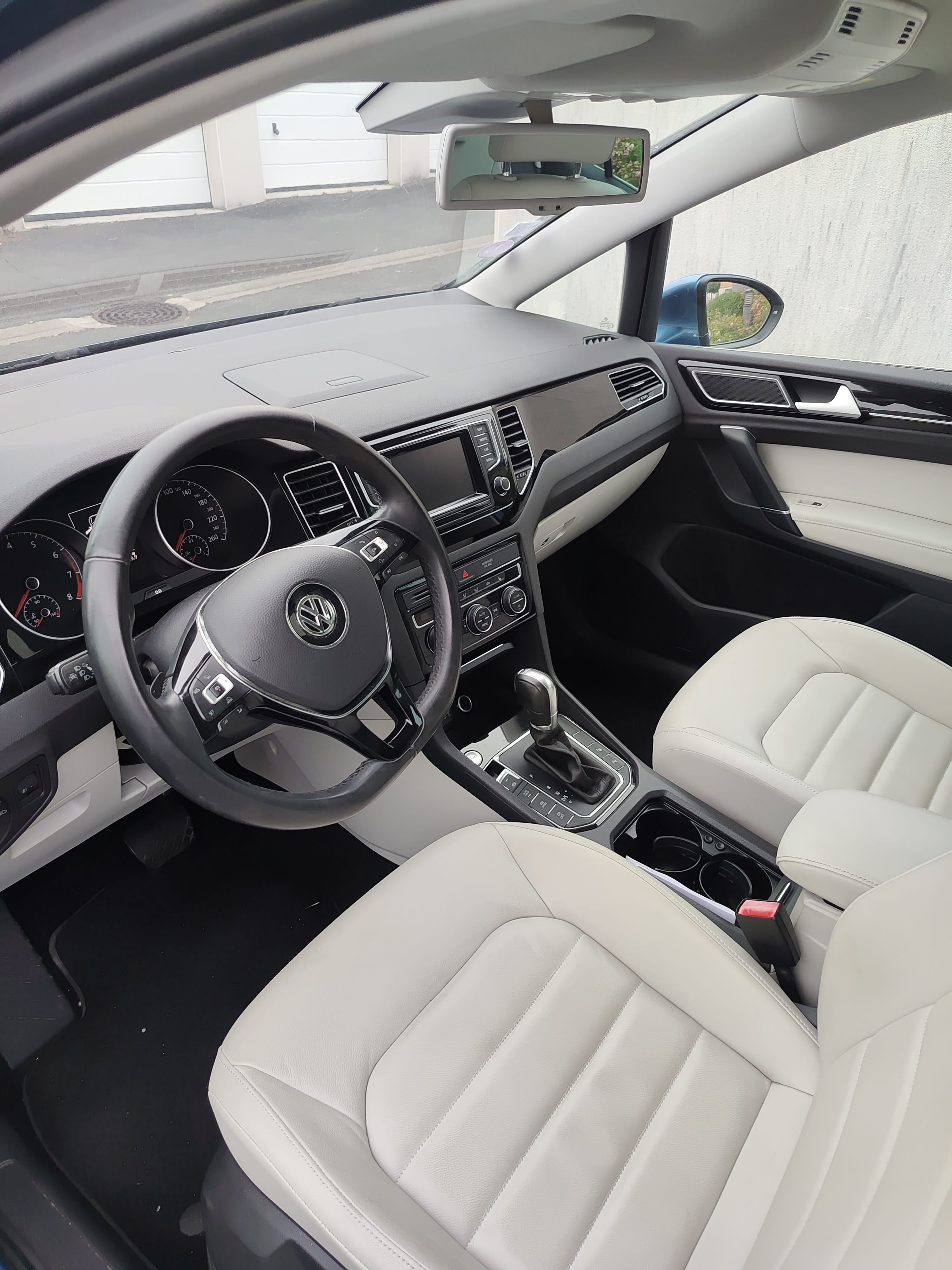 Volkswagen Golf avec Régulateur de vitesse