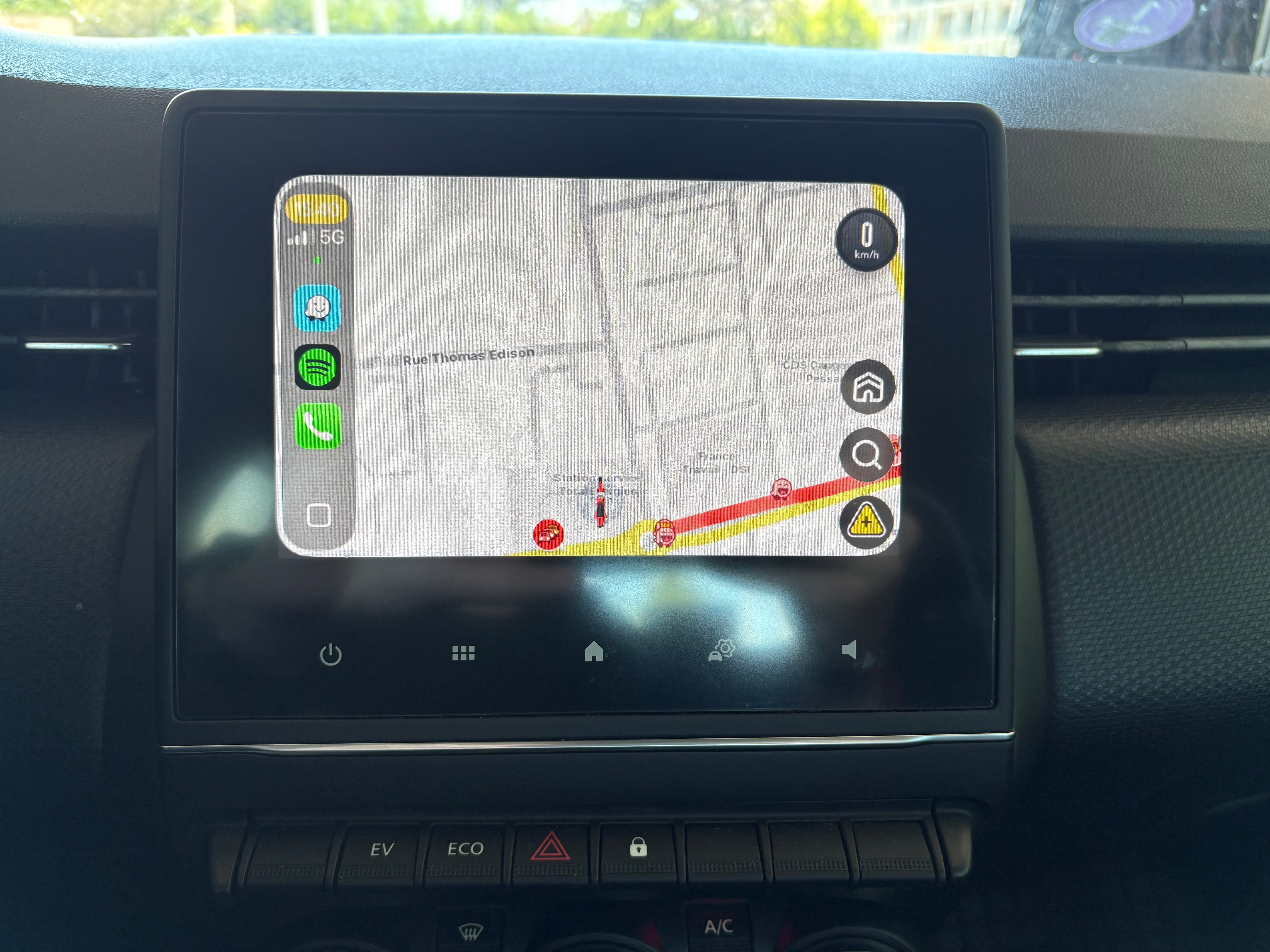 Renault Clio E-tech avec Apple CarPlay
