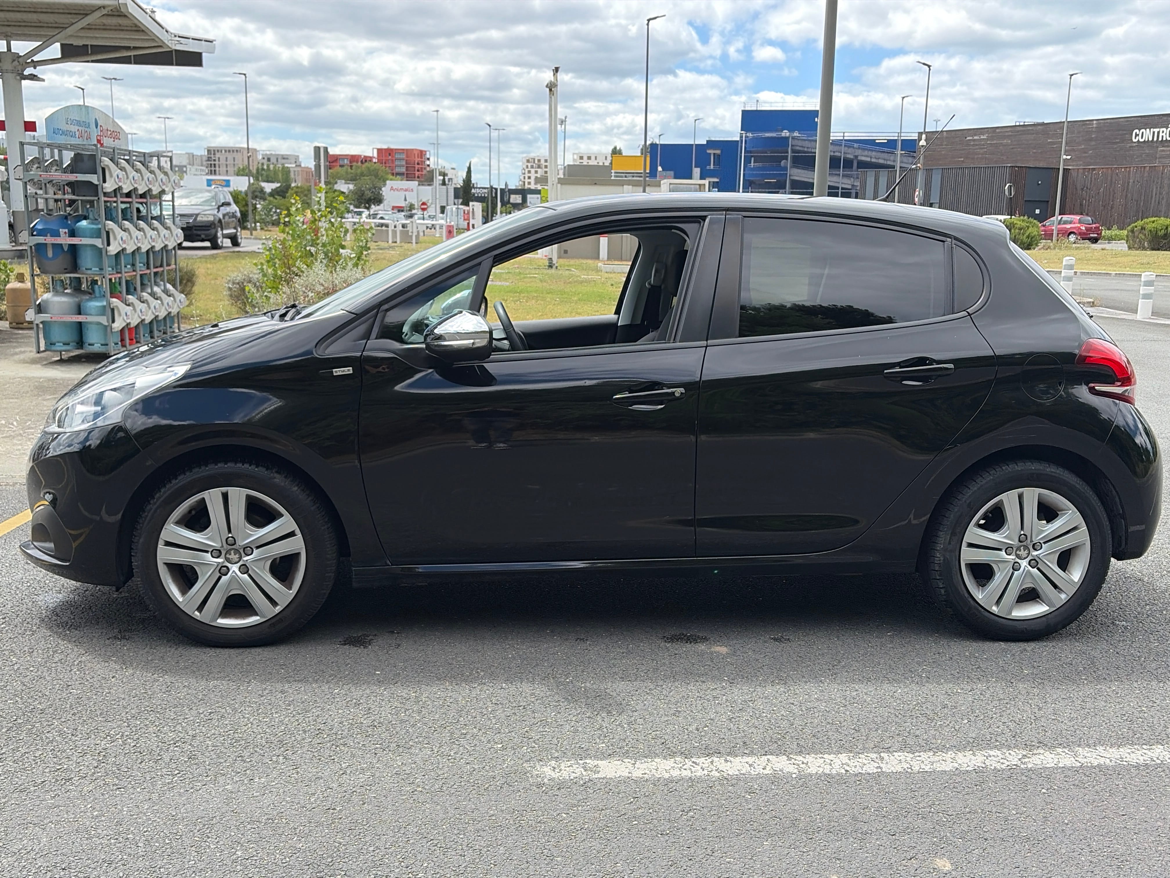 Peugeot 208 avec Climatisation