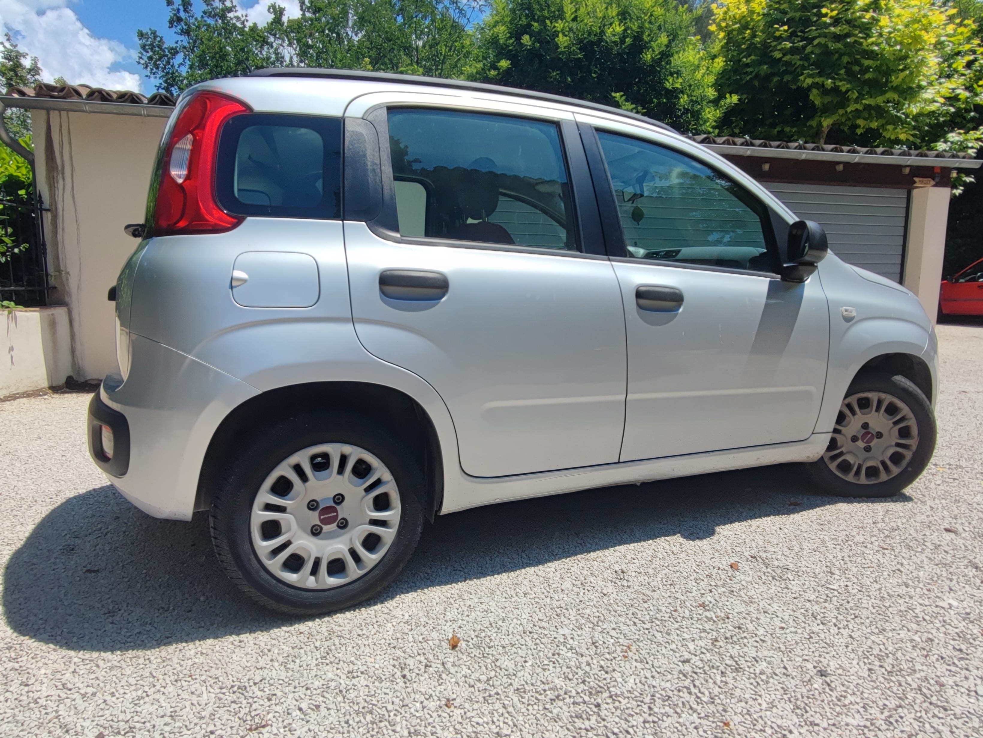 Fiat Panda 1.2 69cv avec Audio Bluetooth