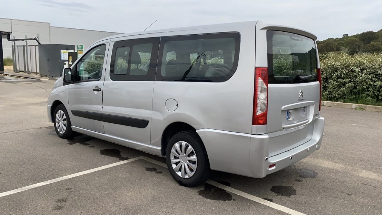 Citroen Jumper Combi 2.0 CDTI 9 places minibus avec Entrée audio / iPod