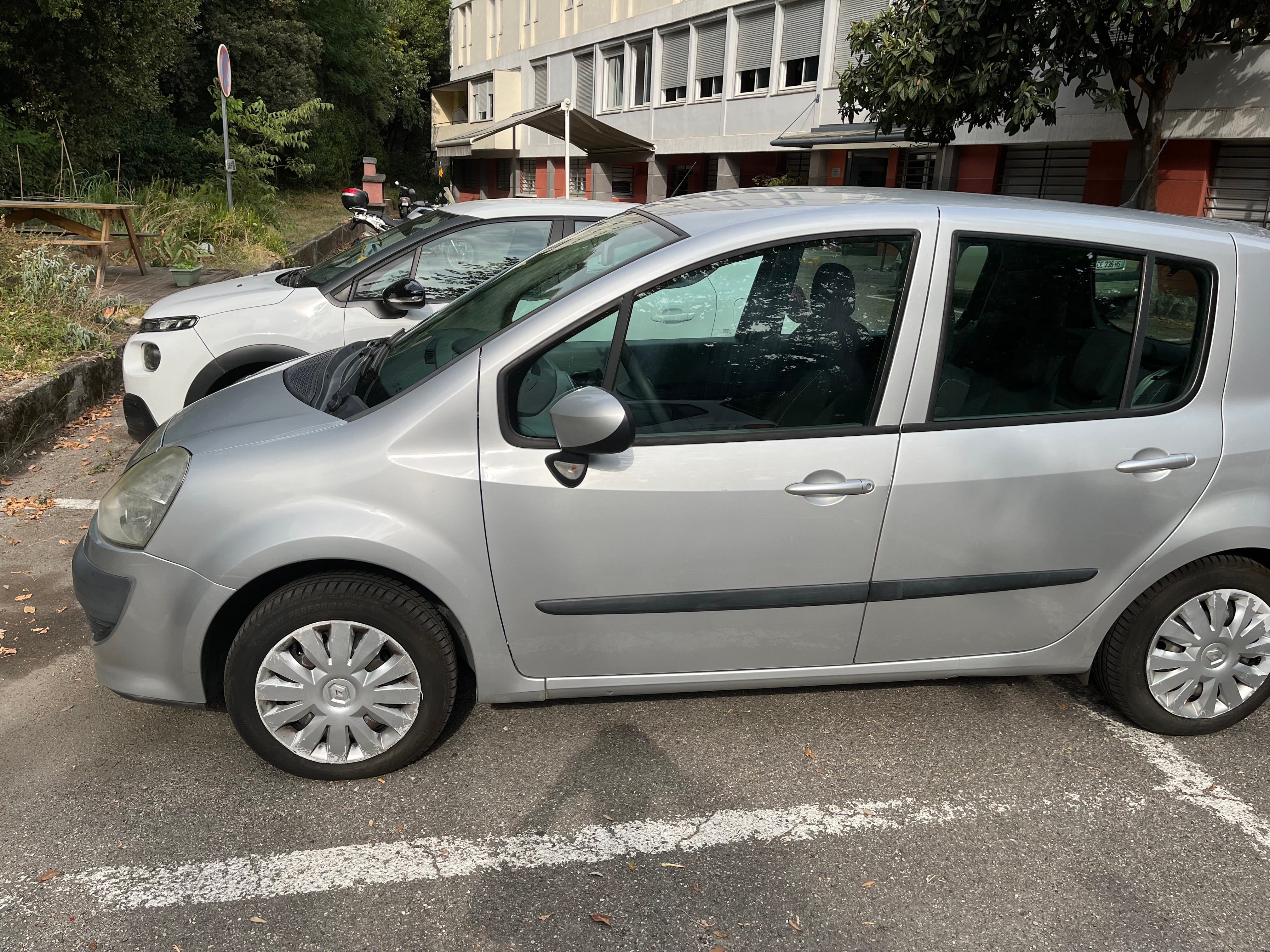 Renault Modus, 2011, Essence 98