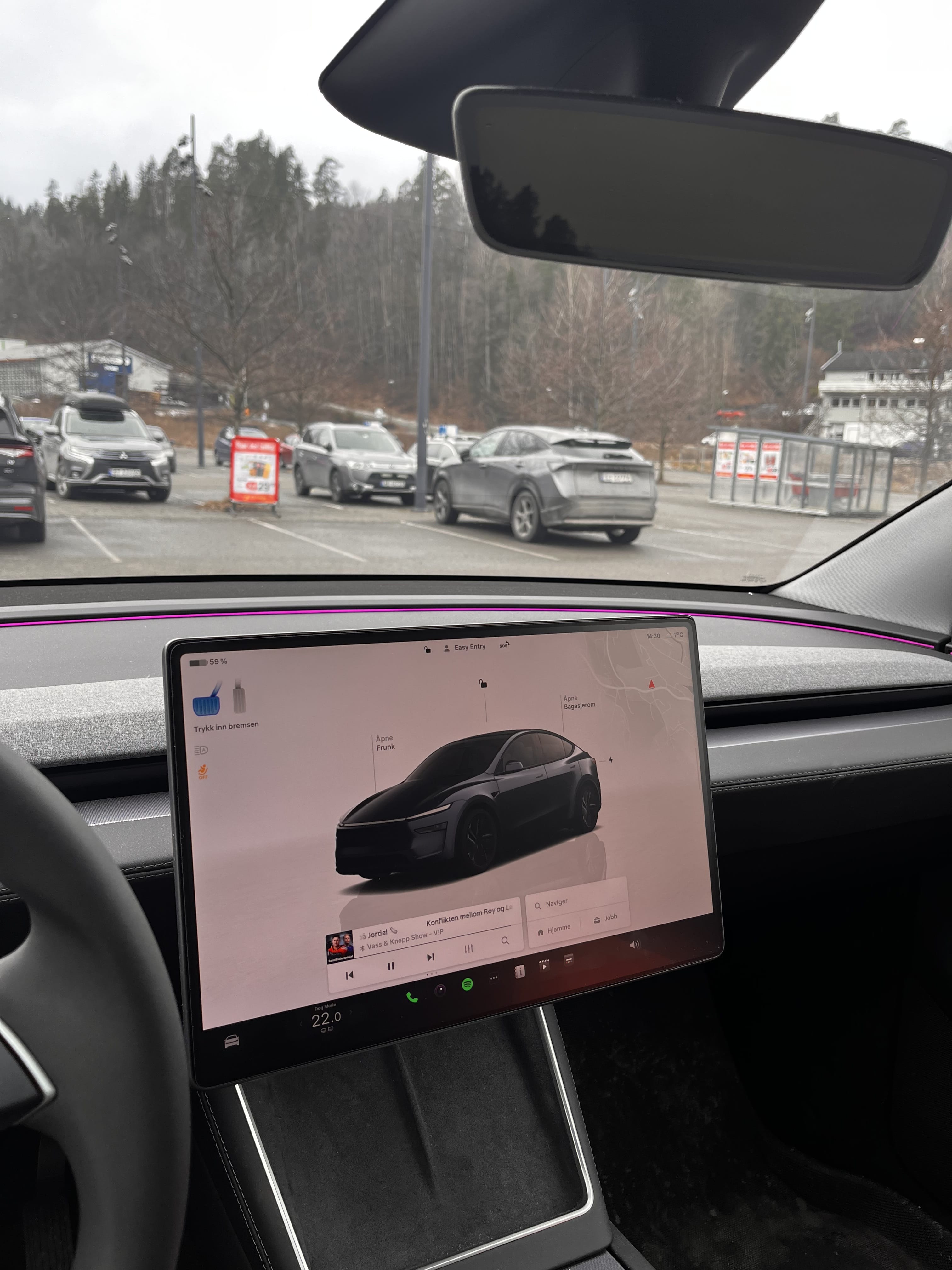 Tesla Model Y Long Range med GPS