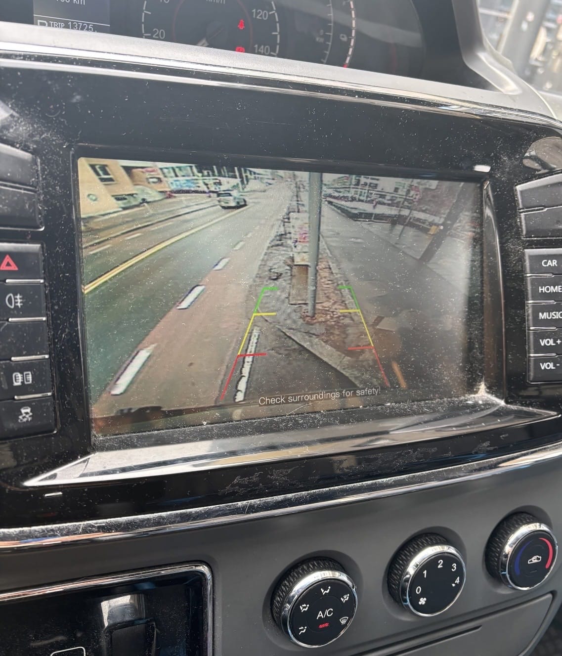Maxus EV80 med Dashcam