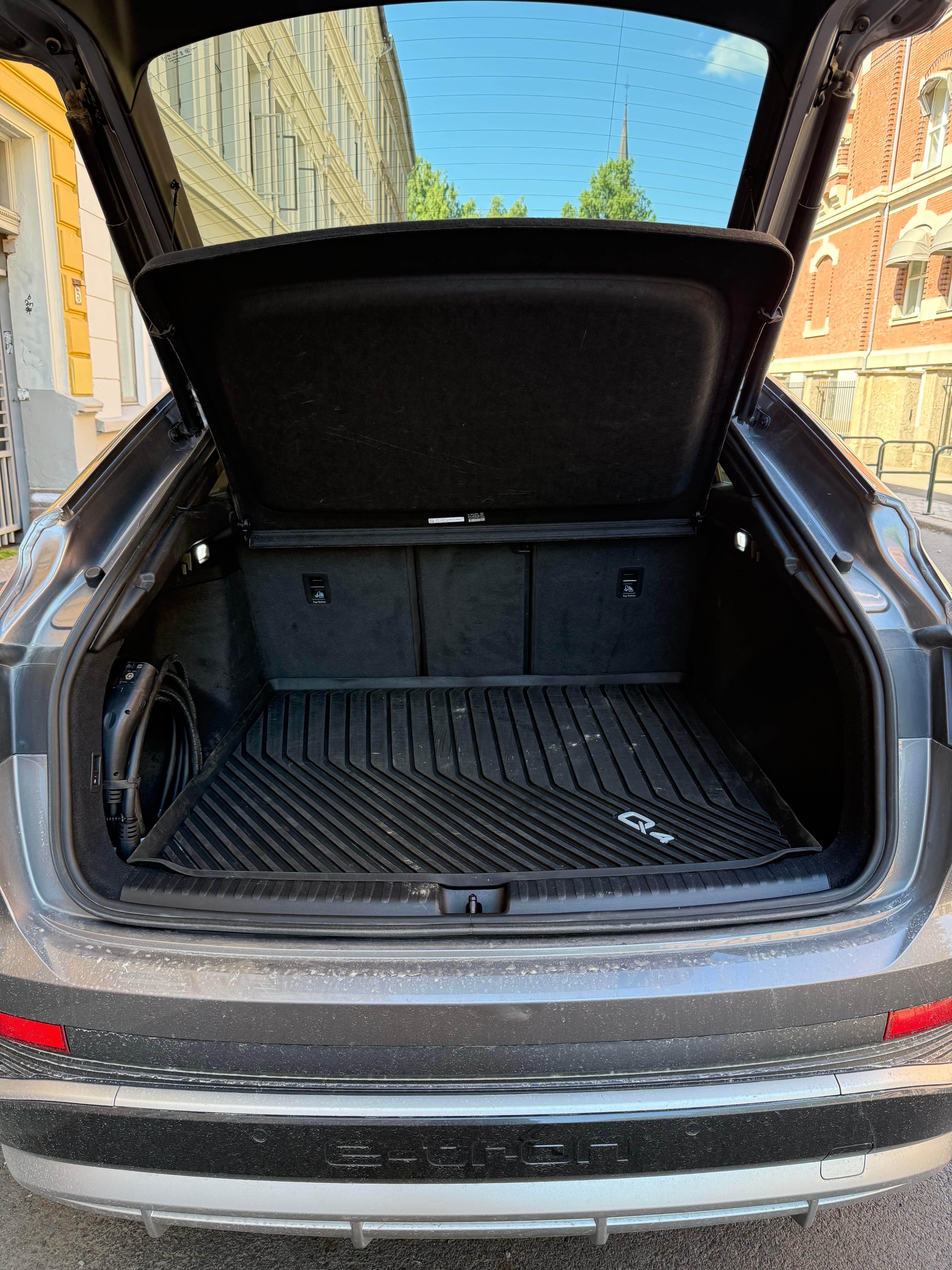Audi Q4 Sportback 50 e-tron quattro med Cruisekontroll