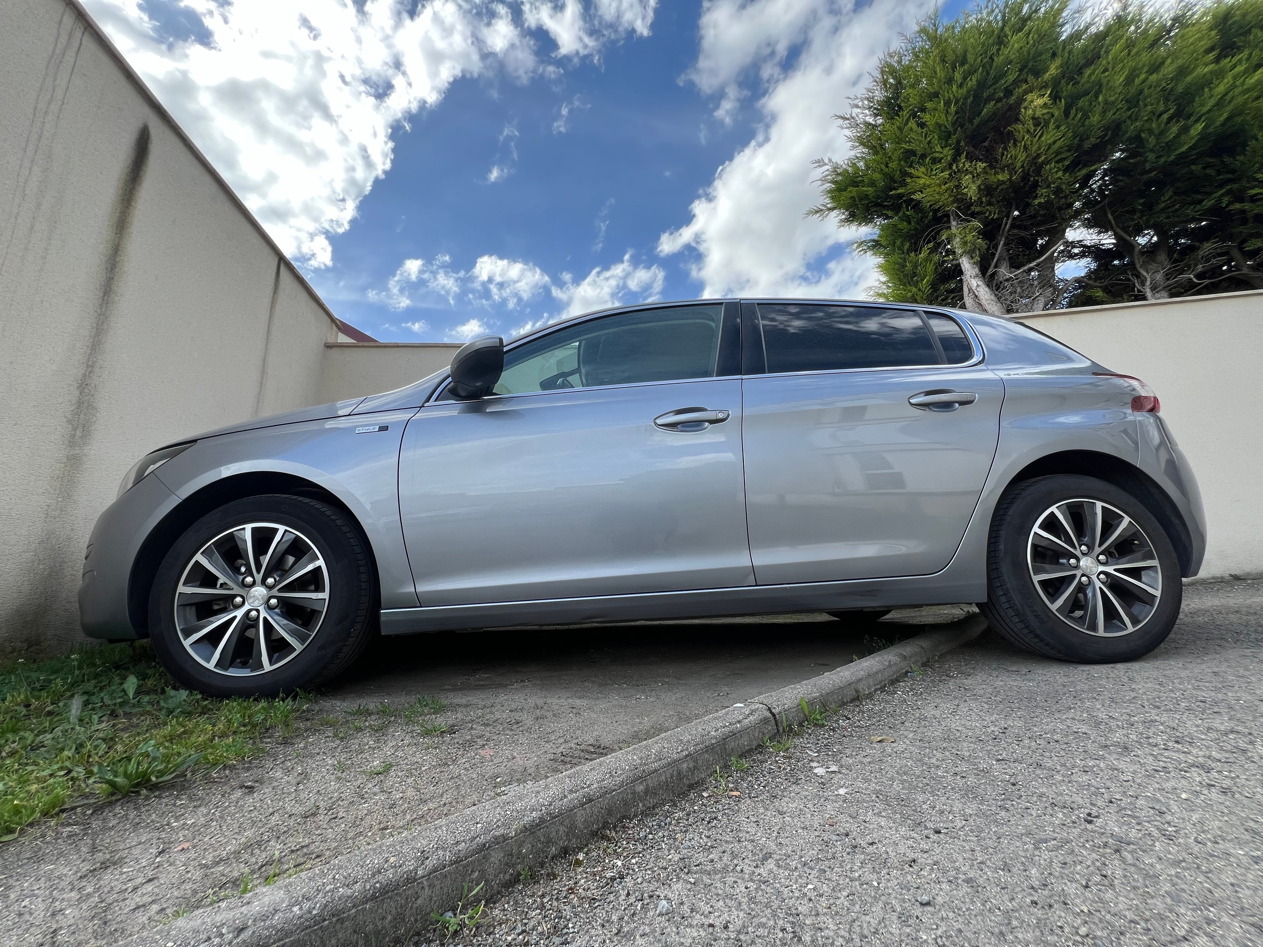 Peugeot 308 avec Climatisation