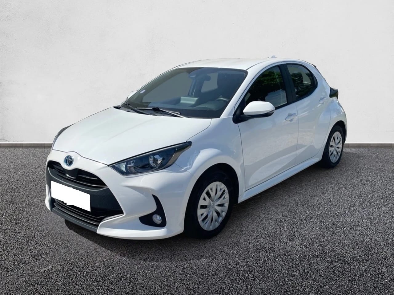 Toyota Yaris Hybride, 2022, Essence 95 / Électrique (hybride), automatique